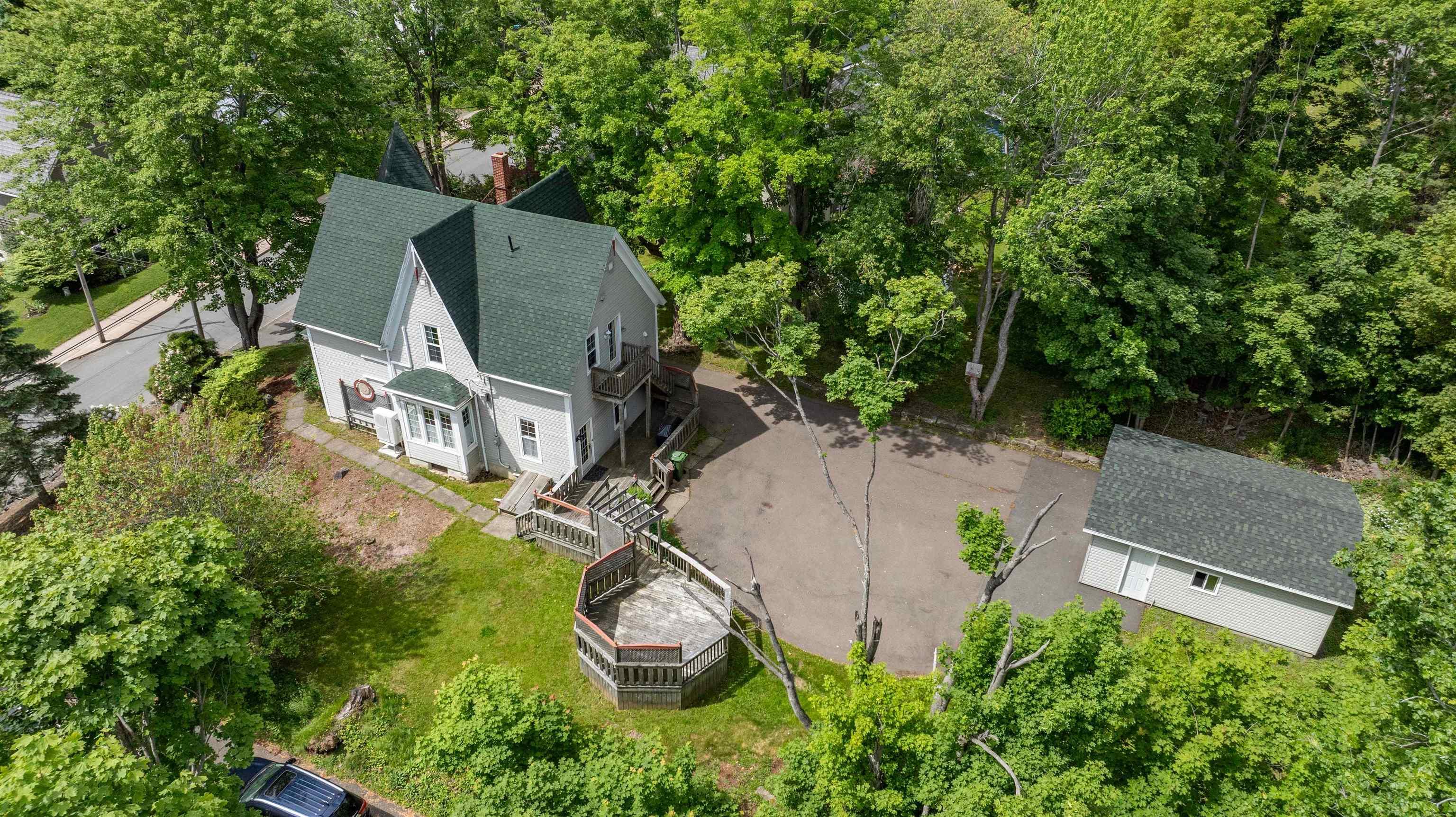 $349,900.00: 79 Willow Avenue, New Glasgow