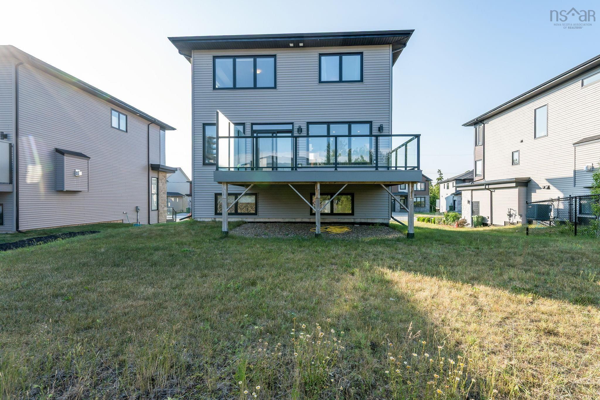 $974,900.00: 15 Theresa McNeil Grove, Halifax