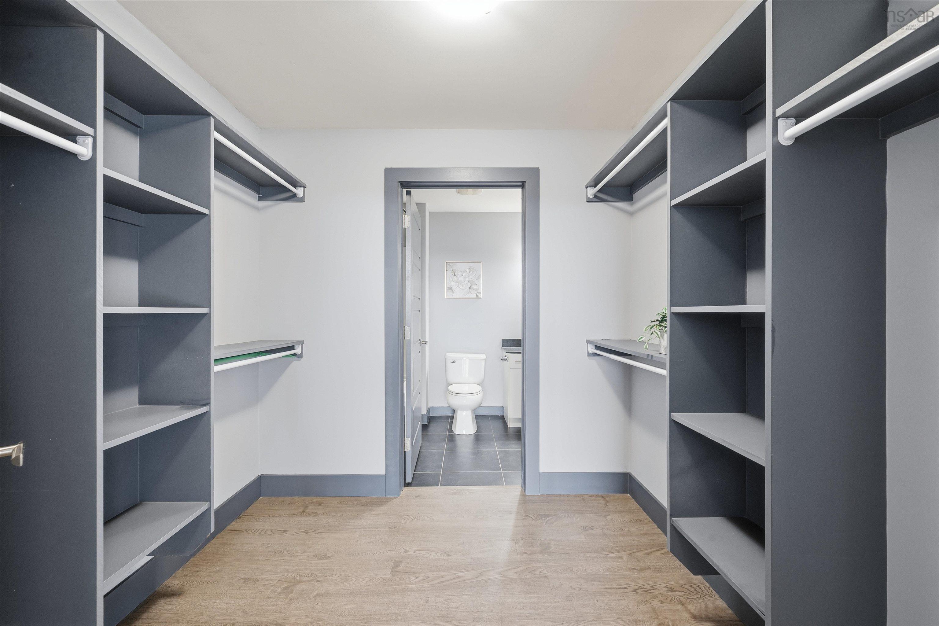 $514,900.00: 903 3471 Dutch Village Road, Halifax