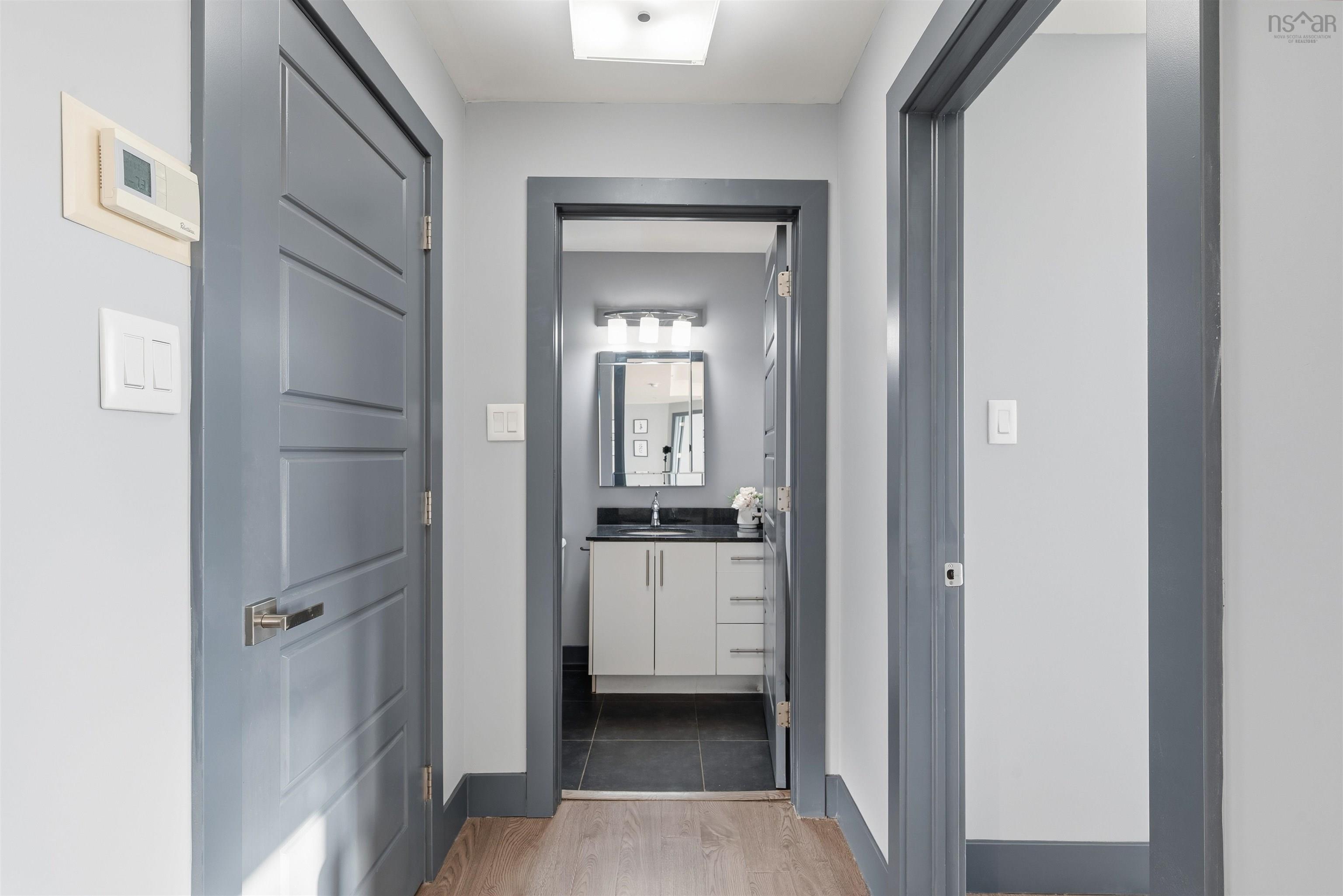 $514,900.00: 903 3471 Dutch Village Road, Halifax