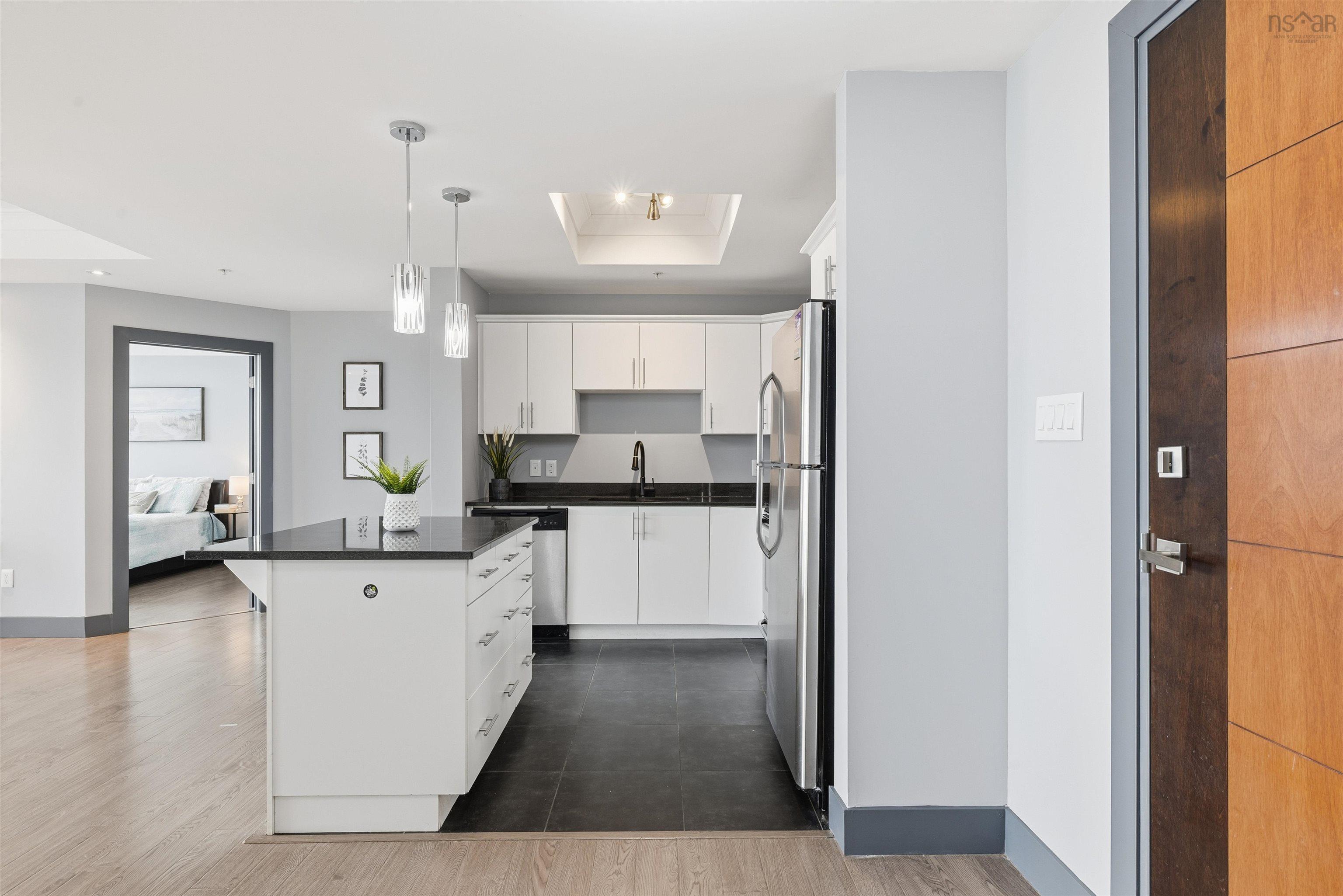 $514,900.00: 903 3471 Dutch Village Road, Halifax