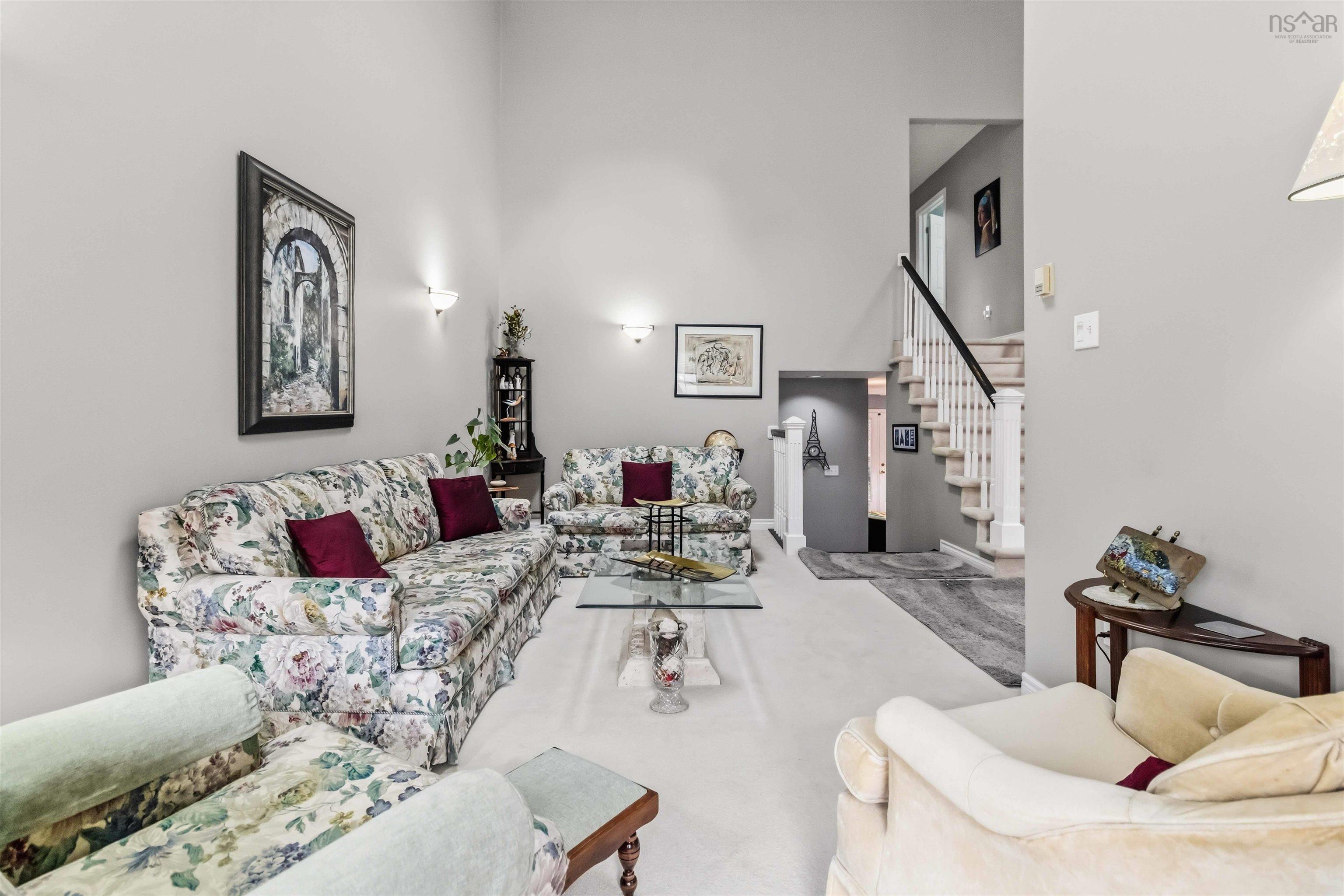 $579,900.00: 62 Woodbury Drive, Rockingham