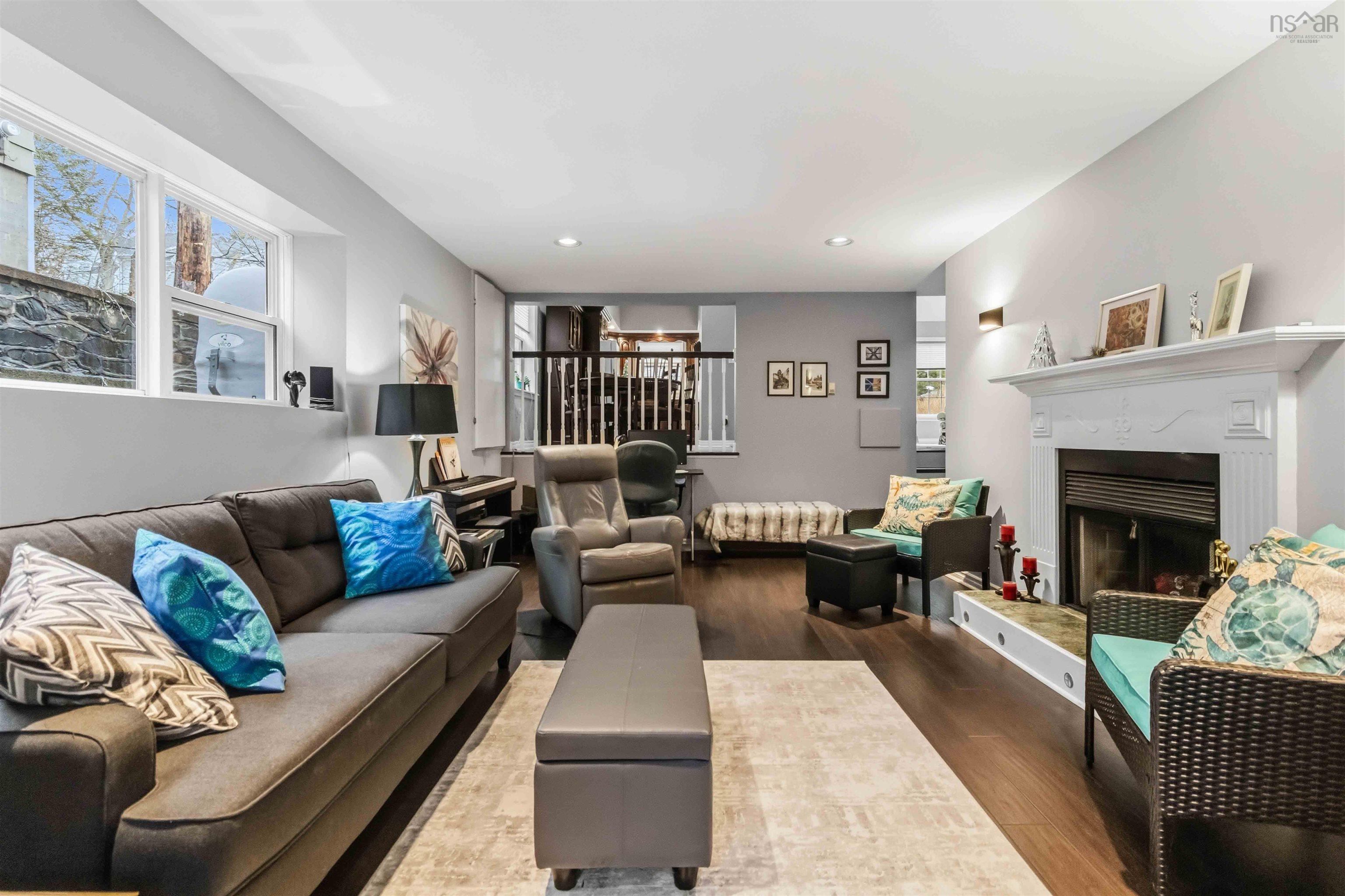 $579,900.00: 62 Woodbury Drive, Rockingham