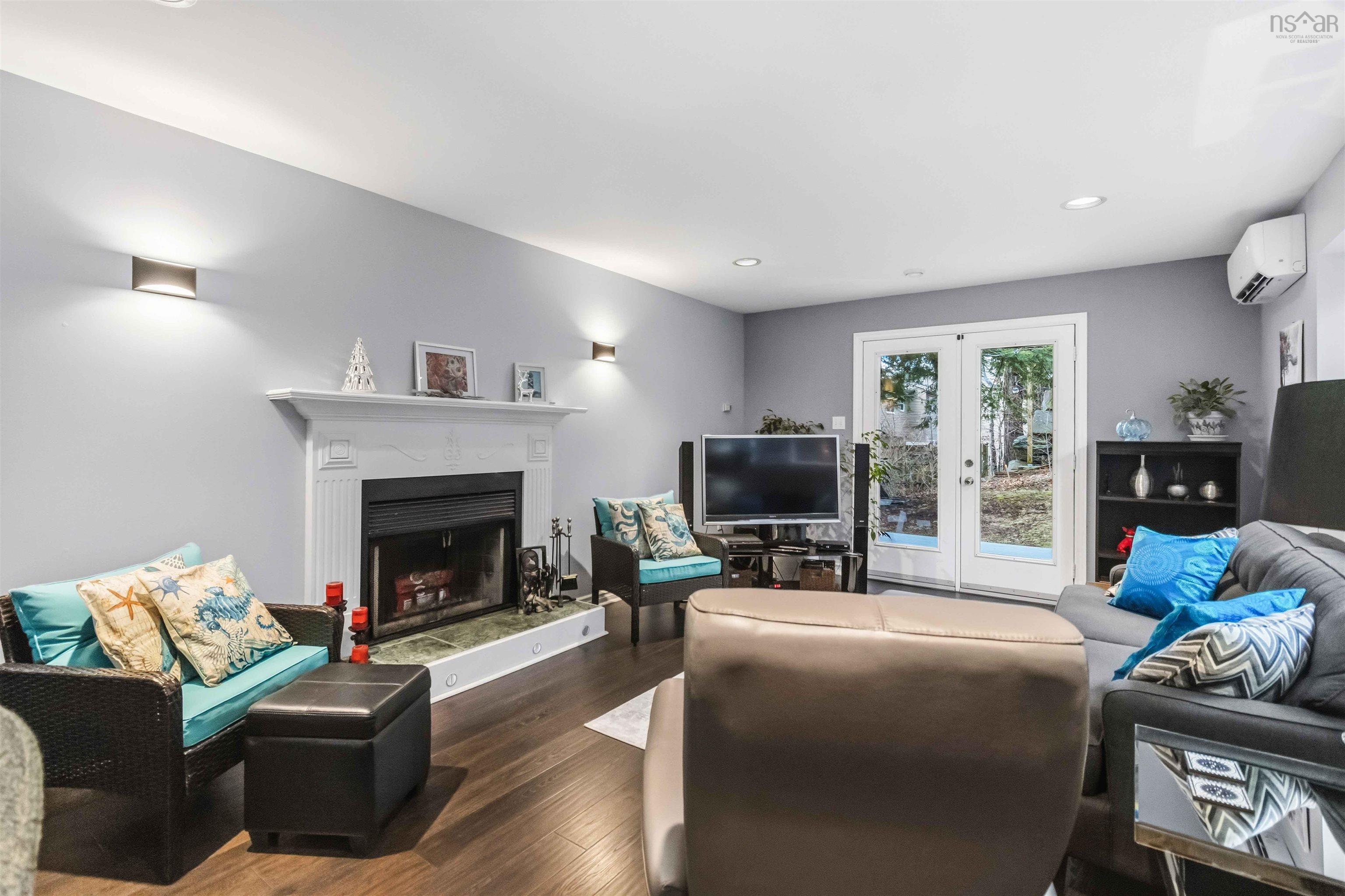 $579,900.00: 62 Woodbury Drive, Rockingham