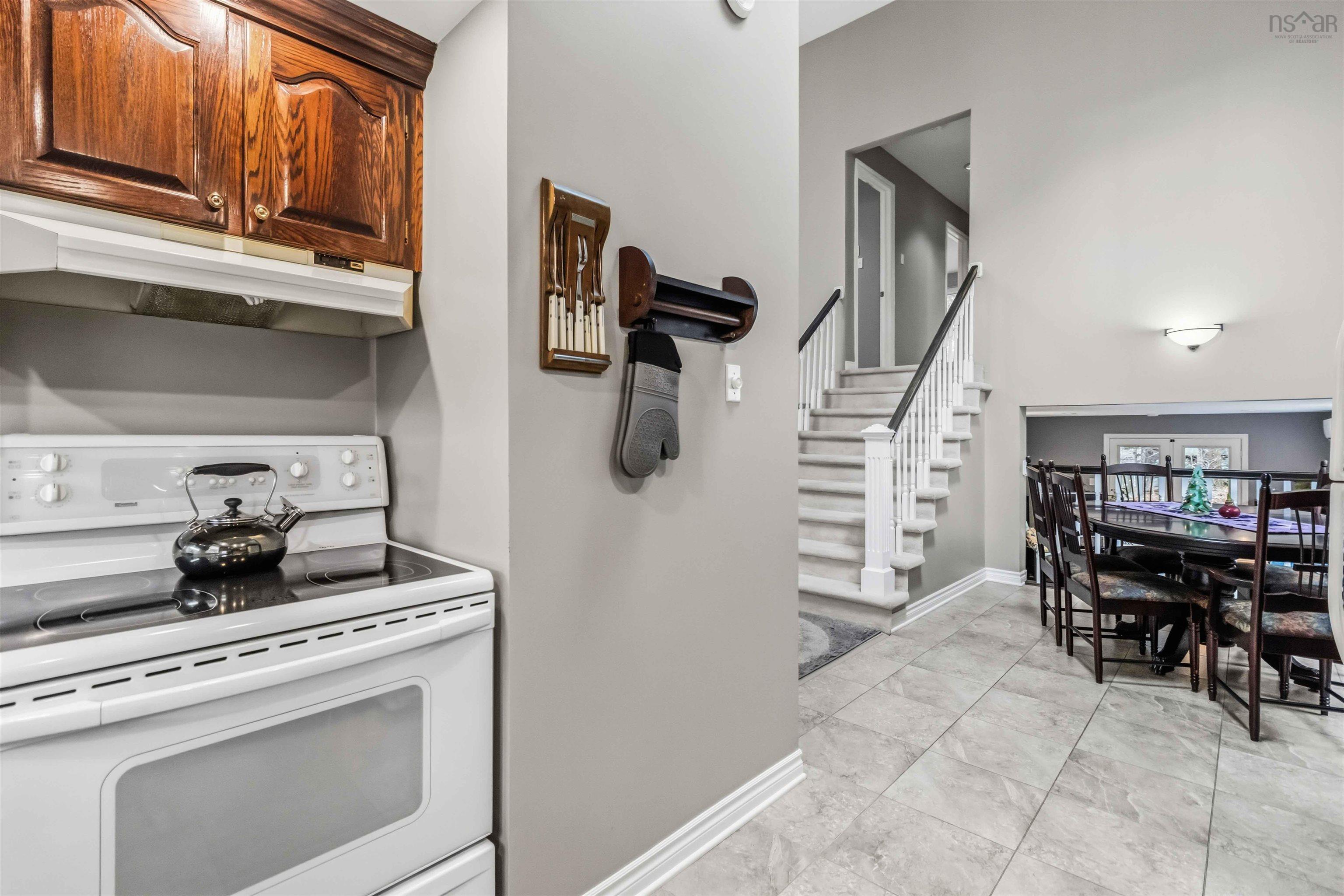 $579,900.00: 62 Woodbury Drive, Rockingham