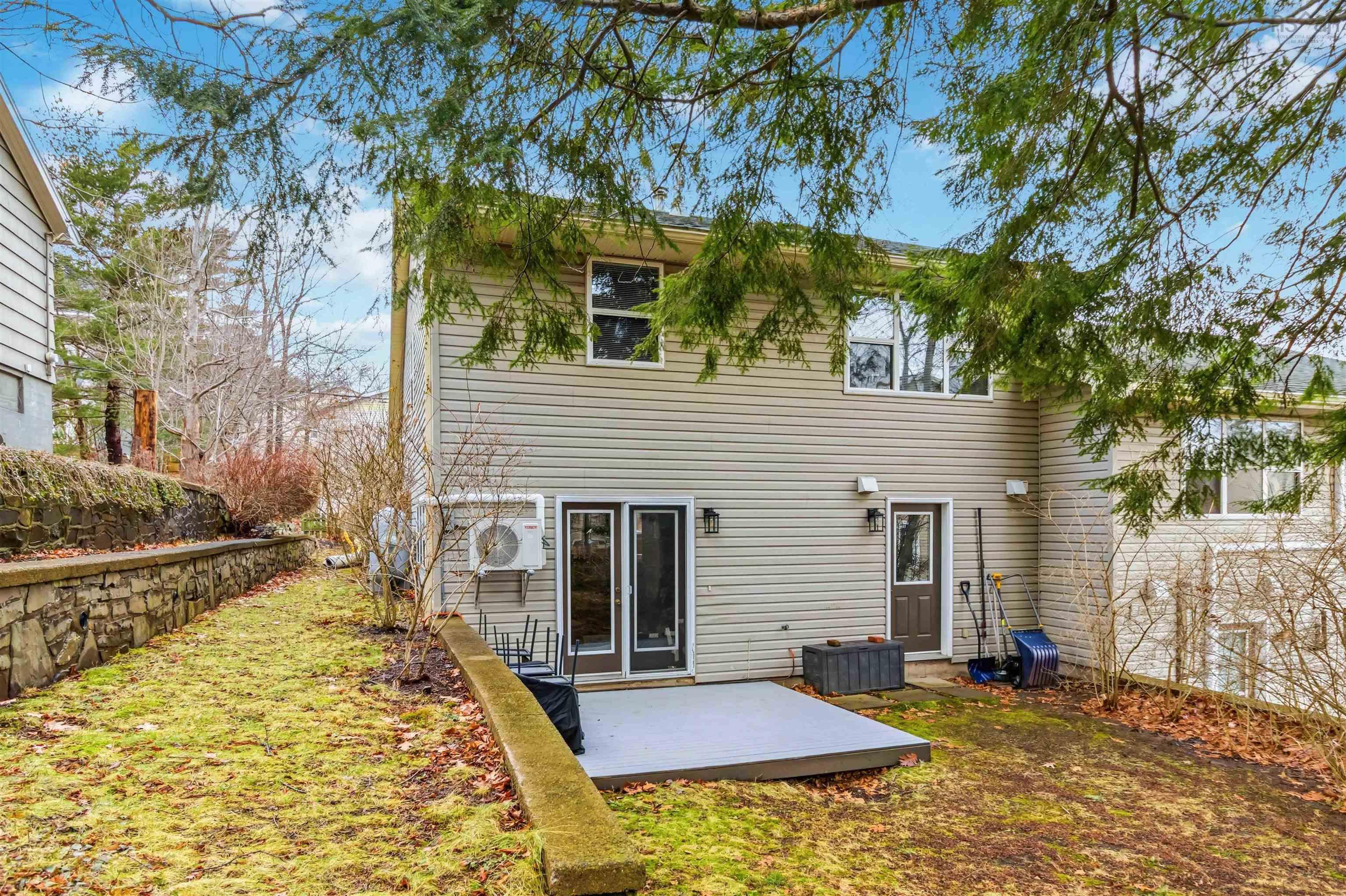 $579,900.00: 62 Woodbury Drive, Rockingham