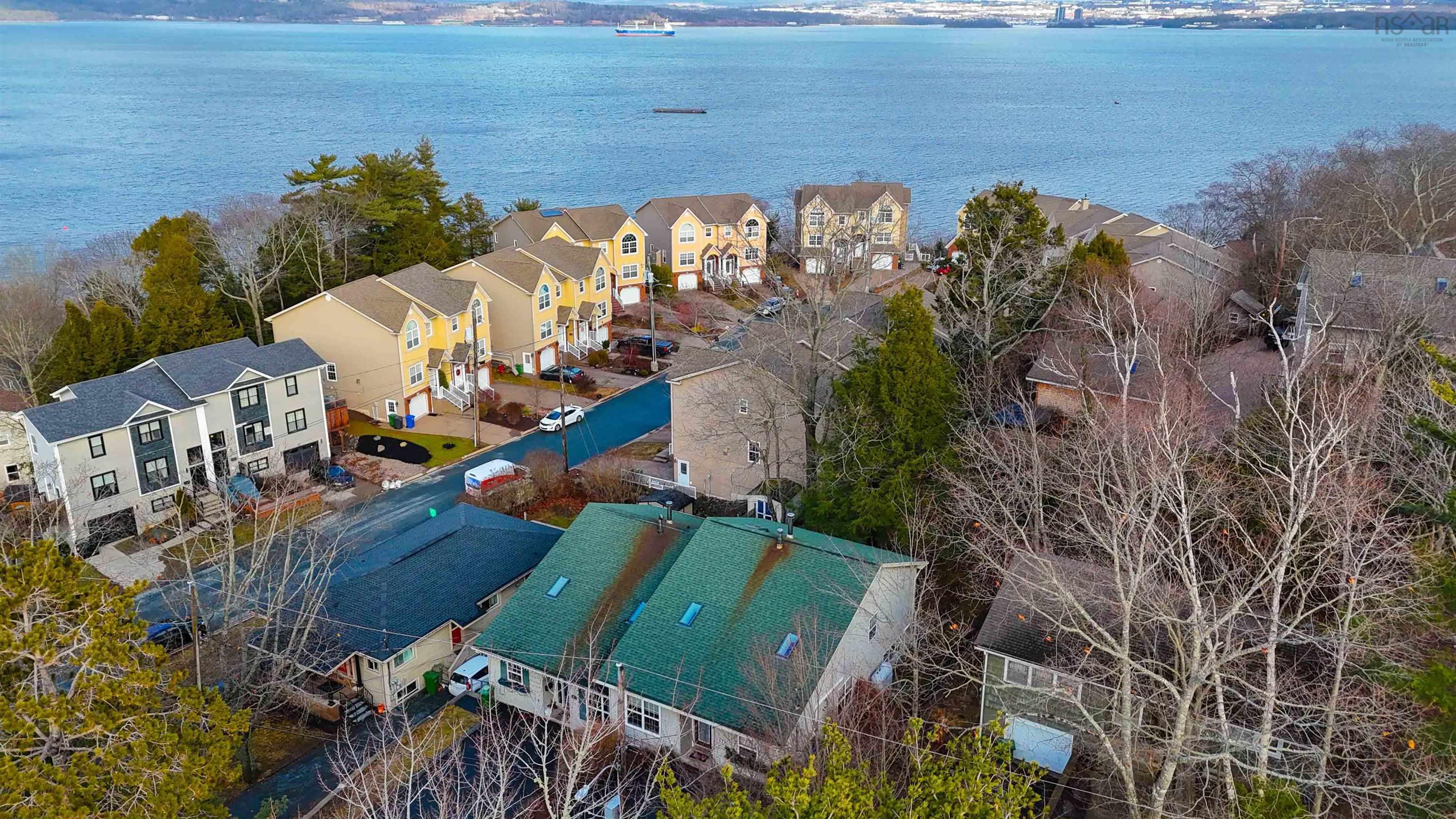 $579,900.00: 62 Woodbury Drive, Rockingham