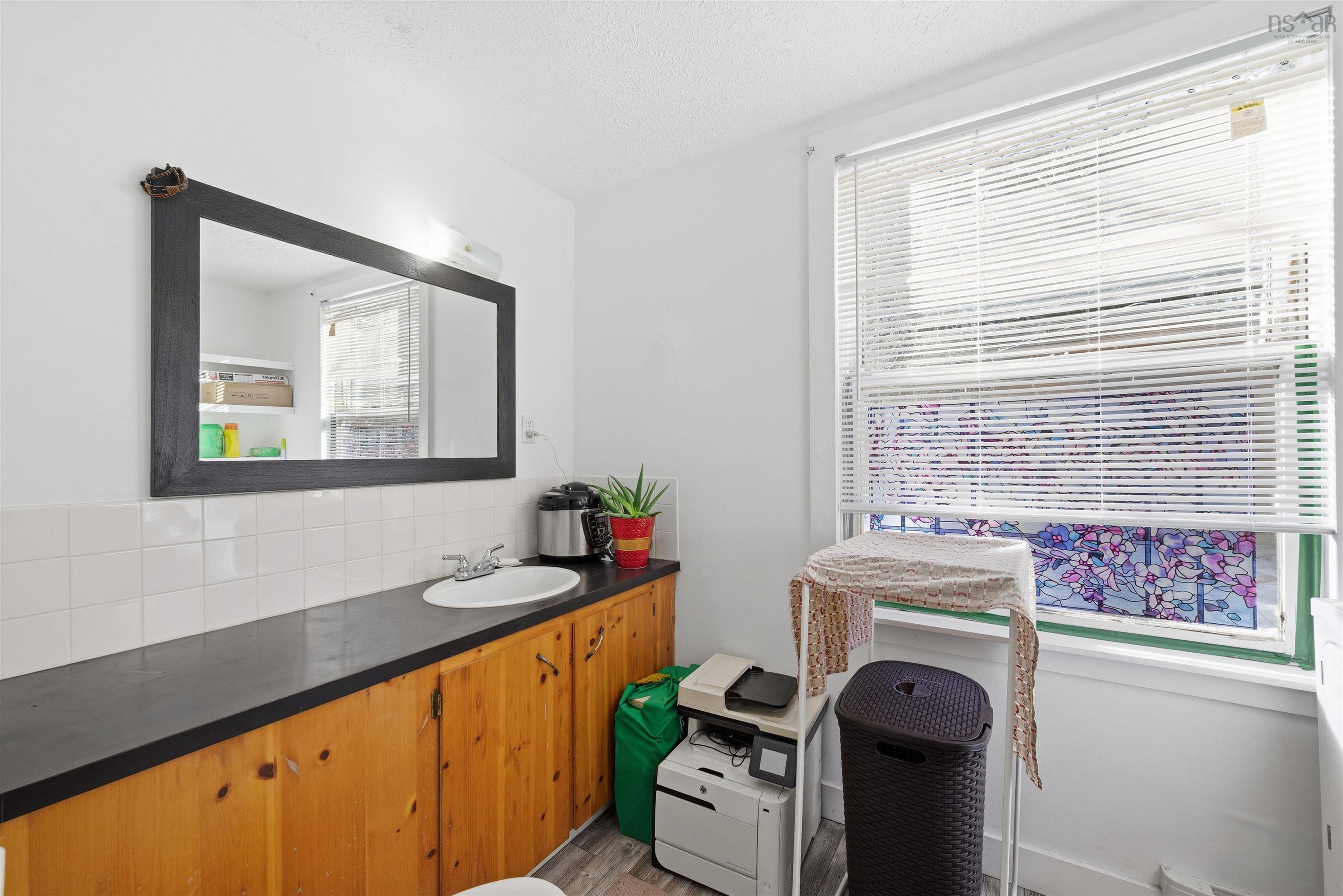 28/30 High Street, Bedford, NS (MLS 202600505)