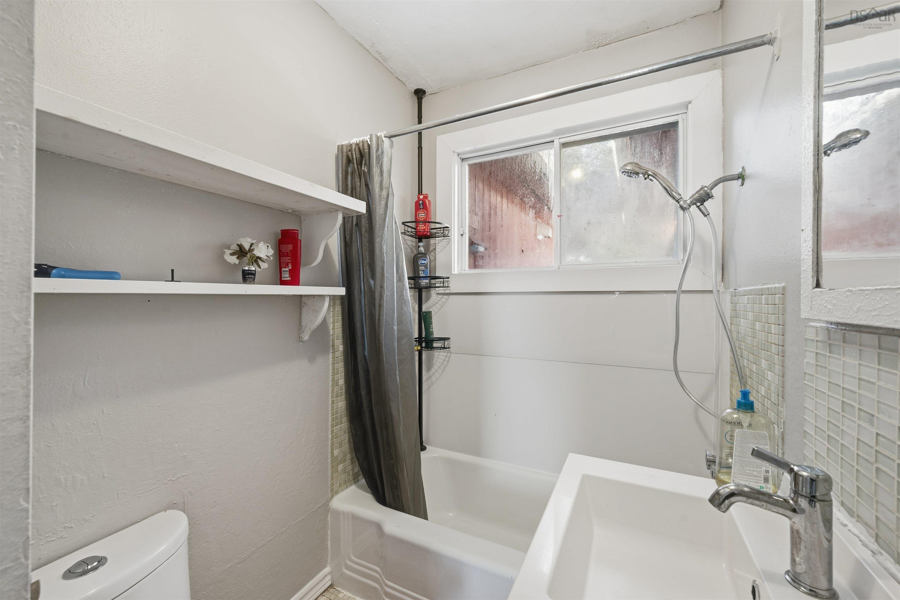 28/30 High Street, Bedford, NS (MLS 202600505)