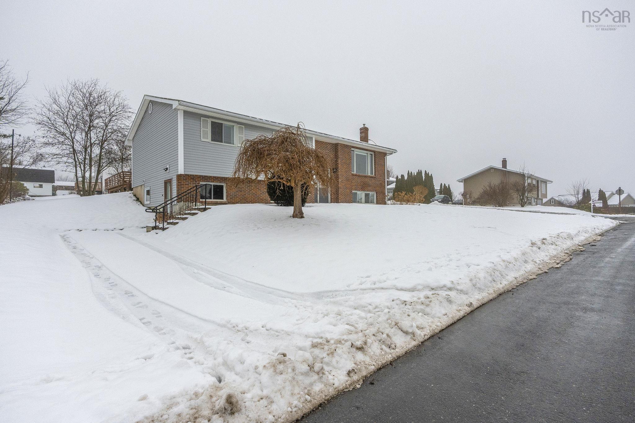 $485,000.00: 89 Apple Tree Lane, Kentville