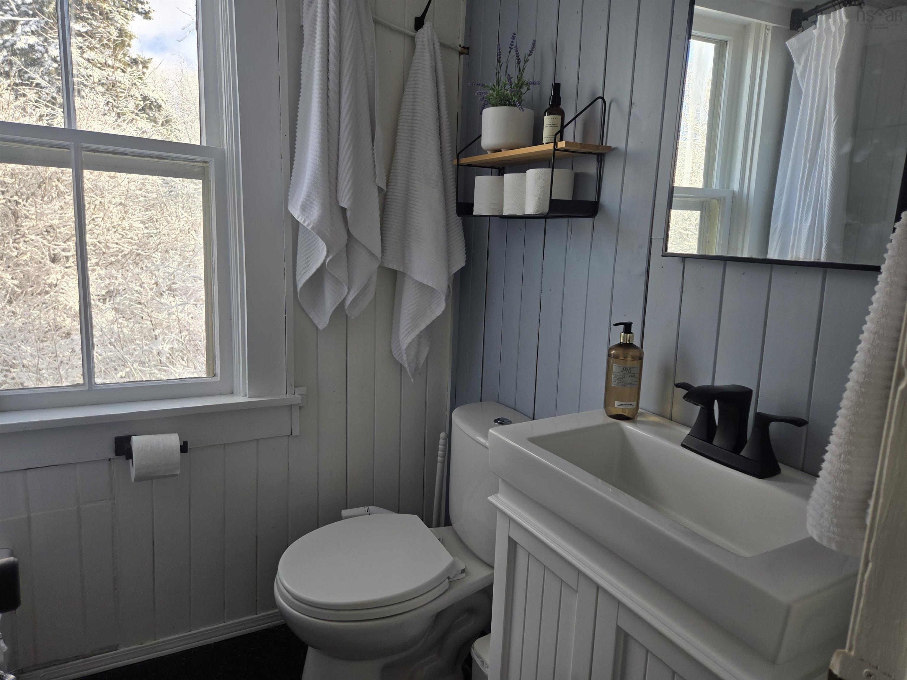 $345,000.00: 540 246 Highway, Wentworth