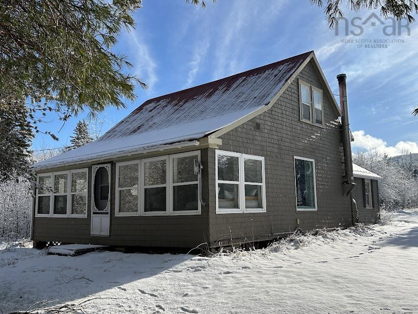 $345,000.00: 540 246 Highway, Wentworth