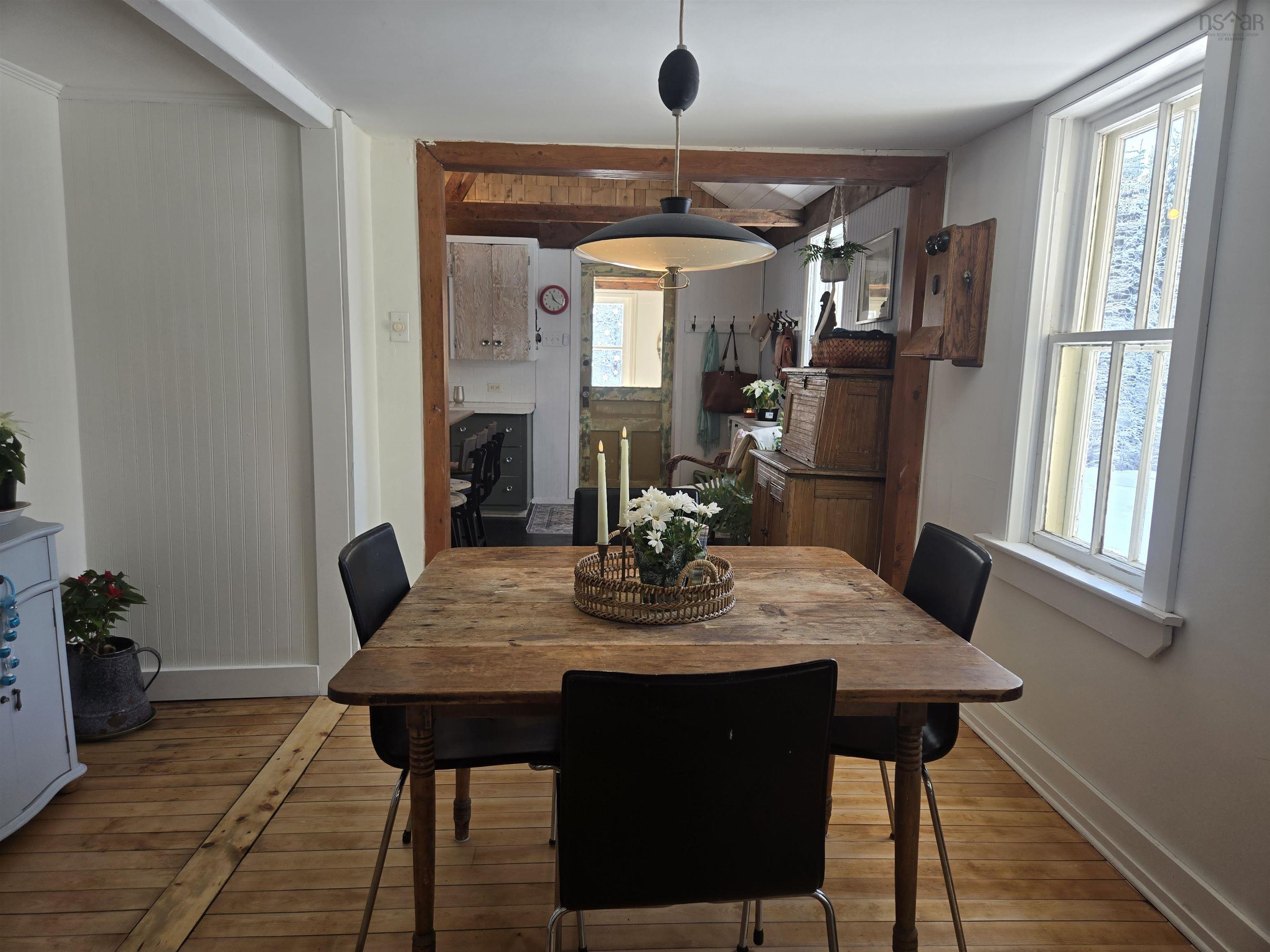 $345,000.00: 540 246 Highway, Wentworth