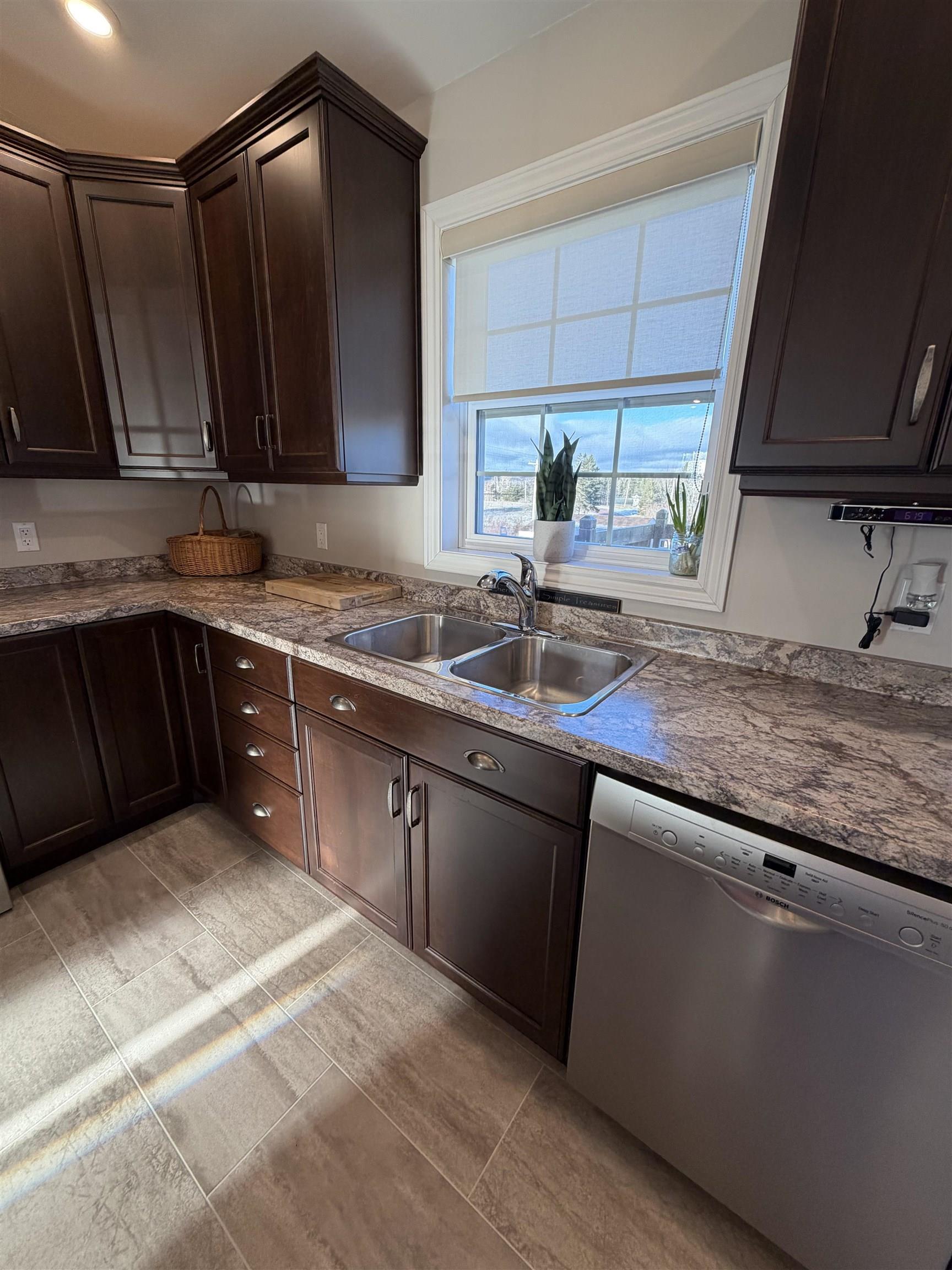 $529,900.00: 7 Skye Crescent, St Andrew