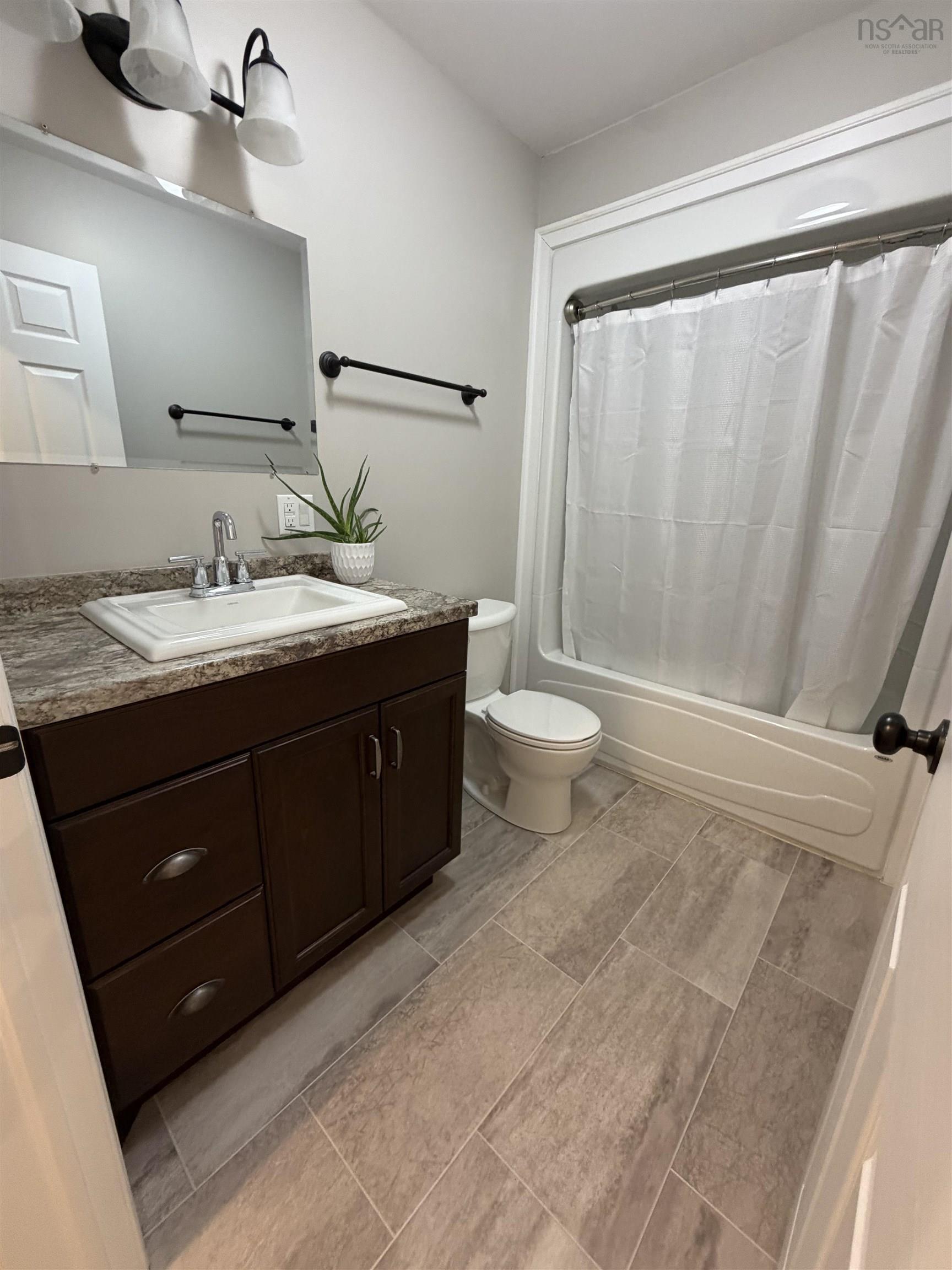 $529,900.00: 7 Skye Crescent, St Andrew