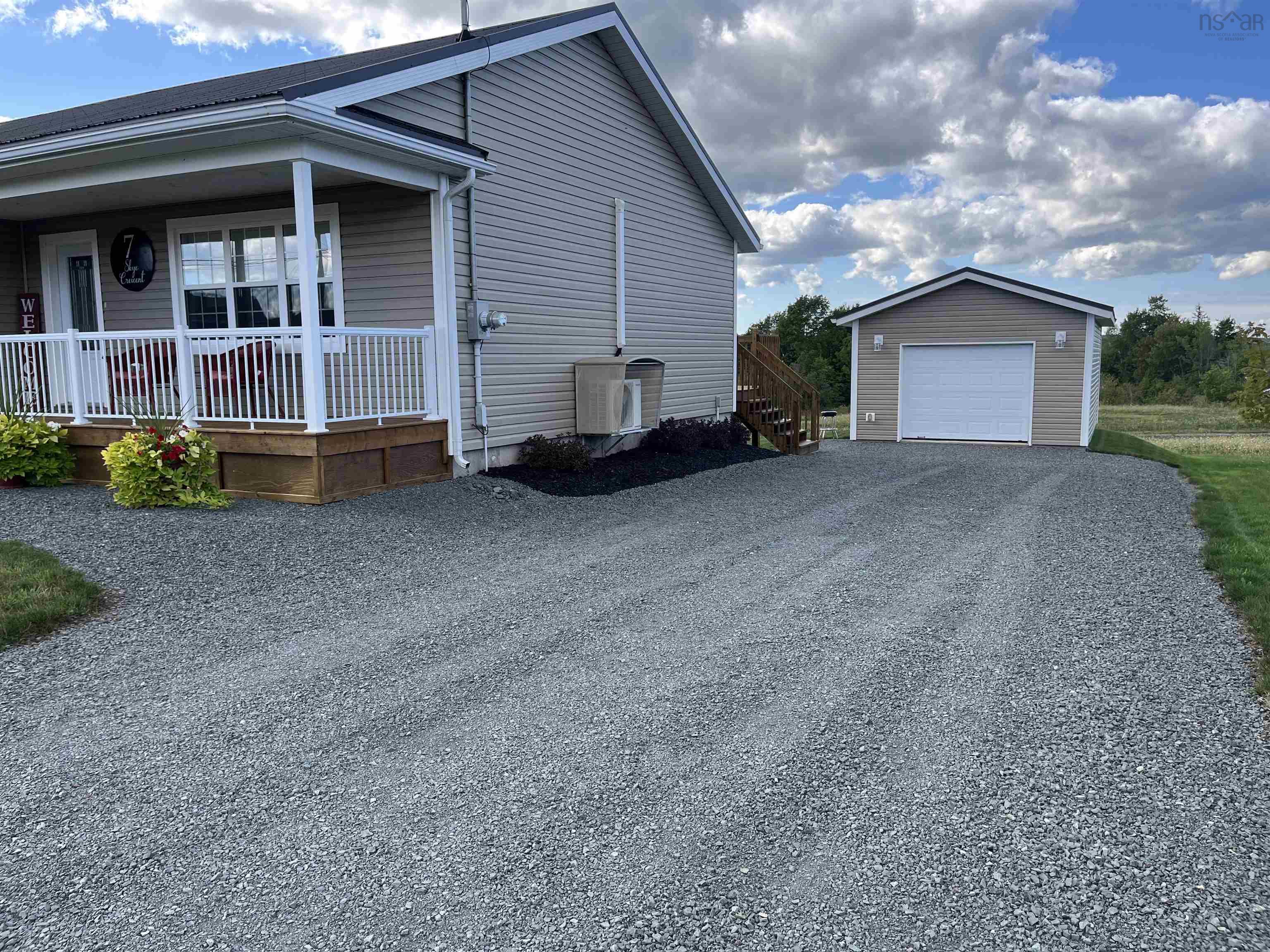 $529,900.00: 7 Skye Crescent, St Andrew