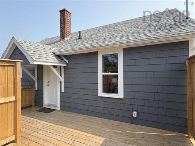 $225,000.00: 21 Marconi St, Louisbourg