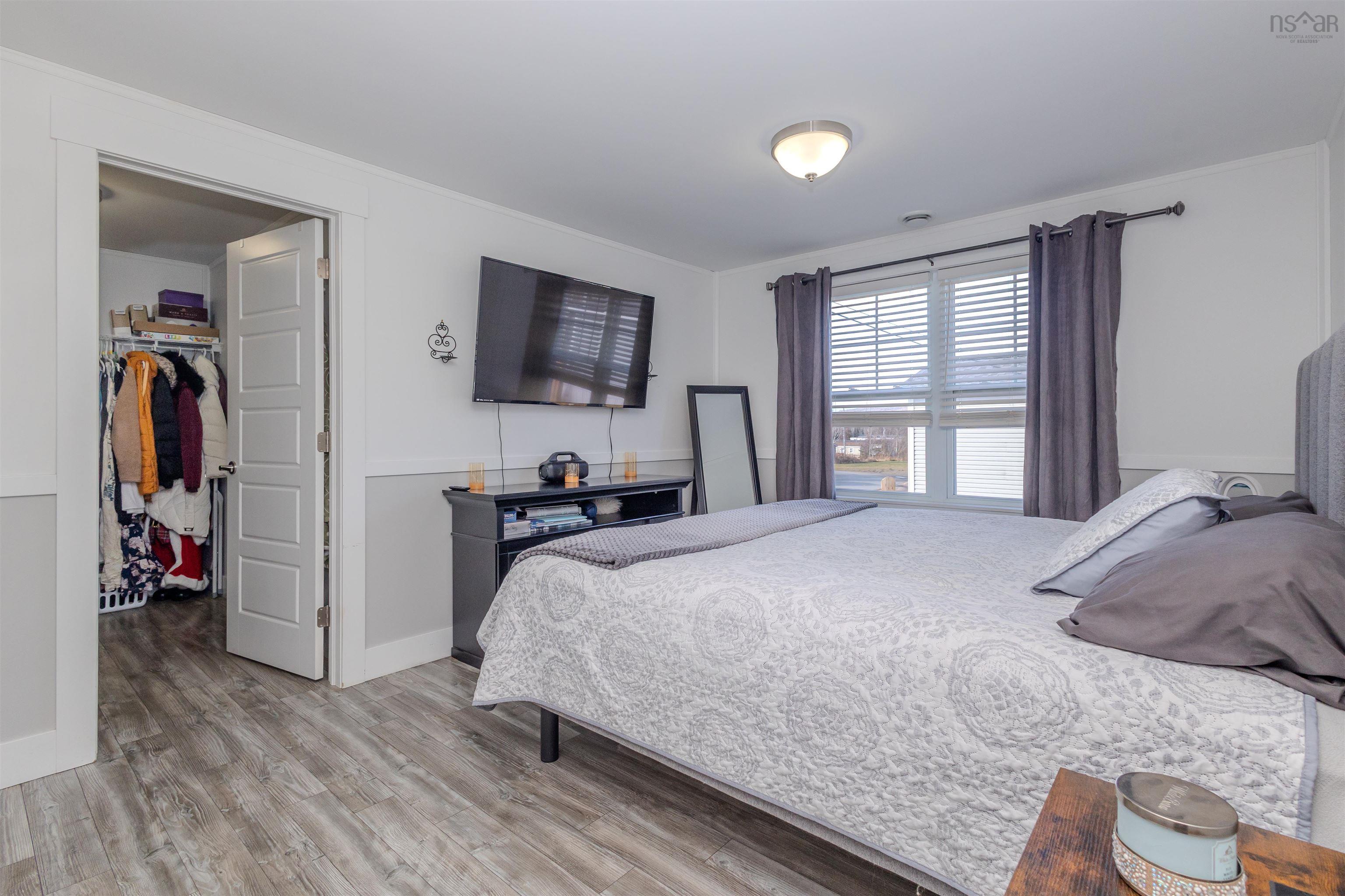 $229,000.00: 6 Third Street, Howie Centre