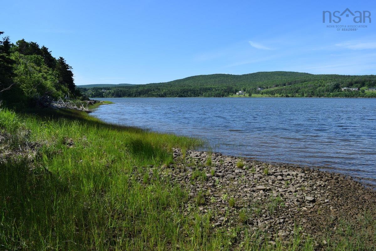 $799,000.00: 70 South Cormier Road, Belle Côte