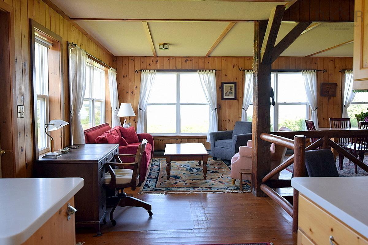 $799,000.00: 70 South Cormier Road, Belle Côte