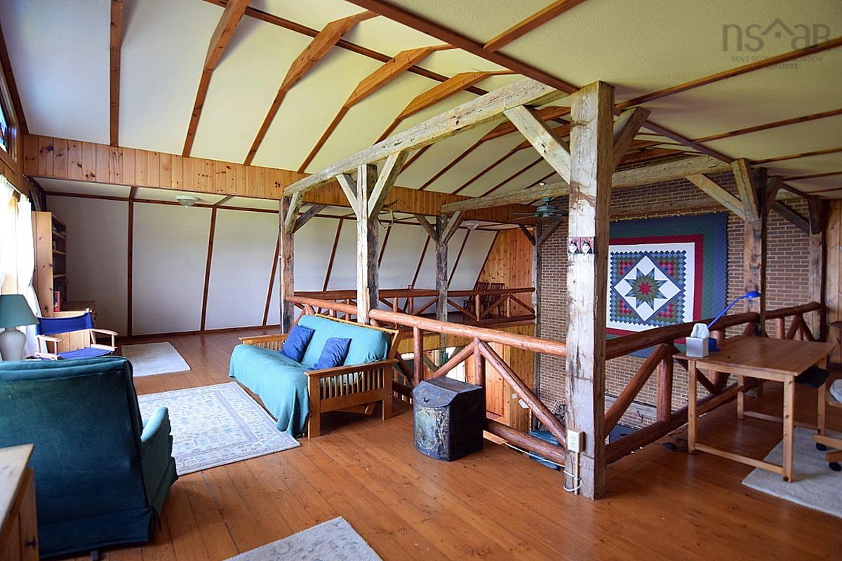 $799,000.00: 70 South Cormier Road, Belle Côte