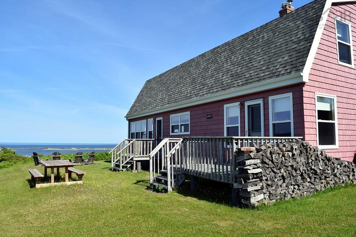 $799,000.00: 70 South Cormier Road, Belle Côte