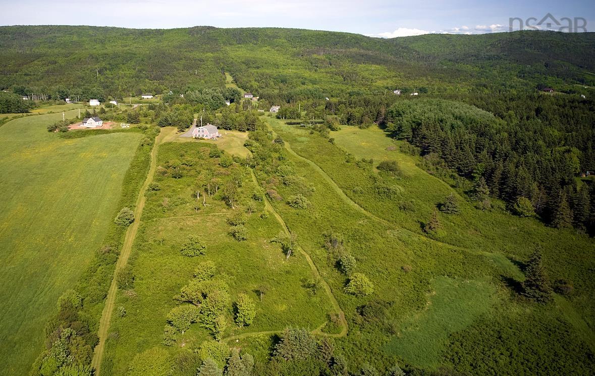 $799,000.00: 70 South Cormier Road, Belle Côte