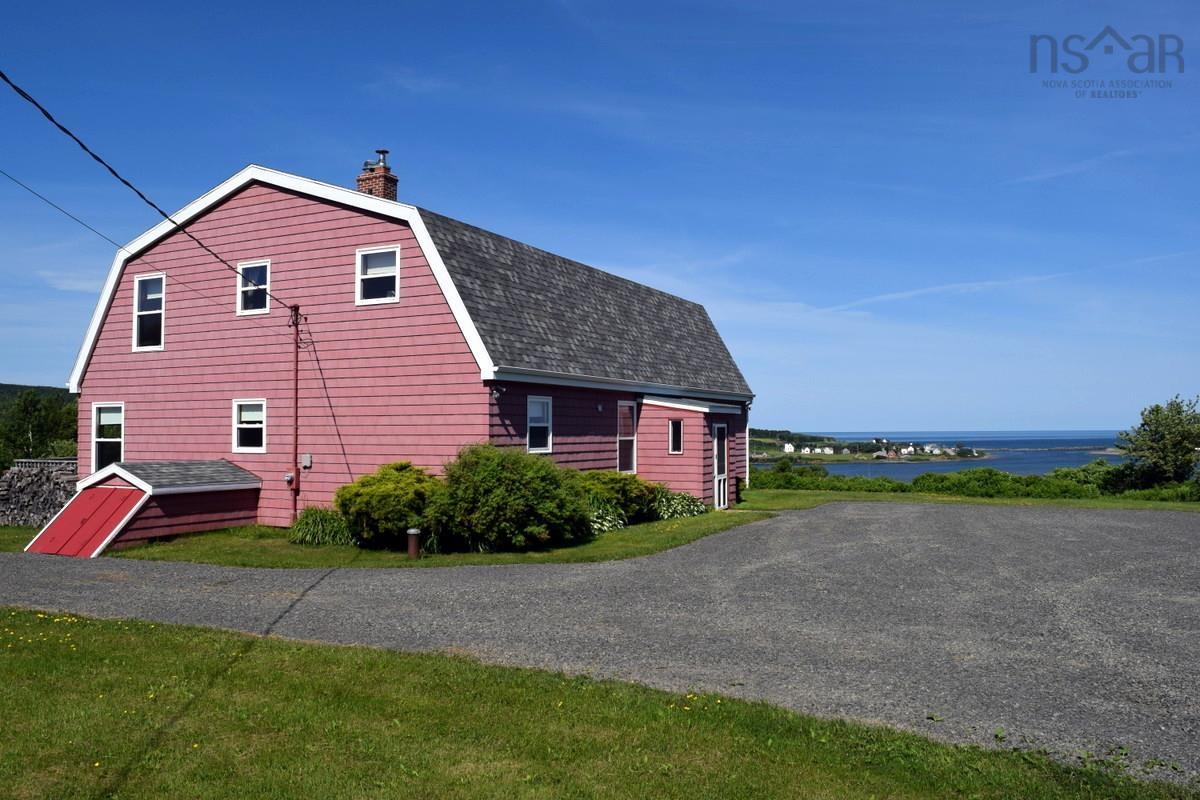 $799,000.00: 70 South Cormier Road, Belle Côte