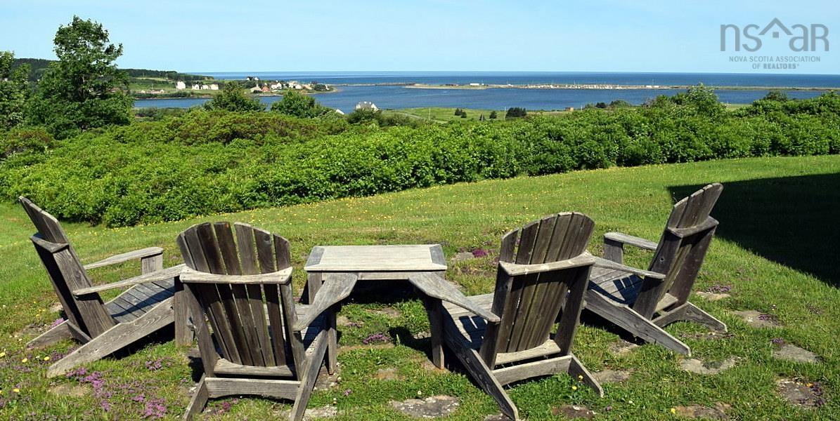 $799,000.00: 70 South Cormier Road, Belle Côte