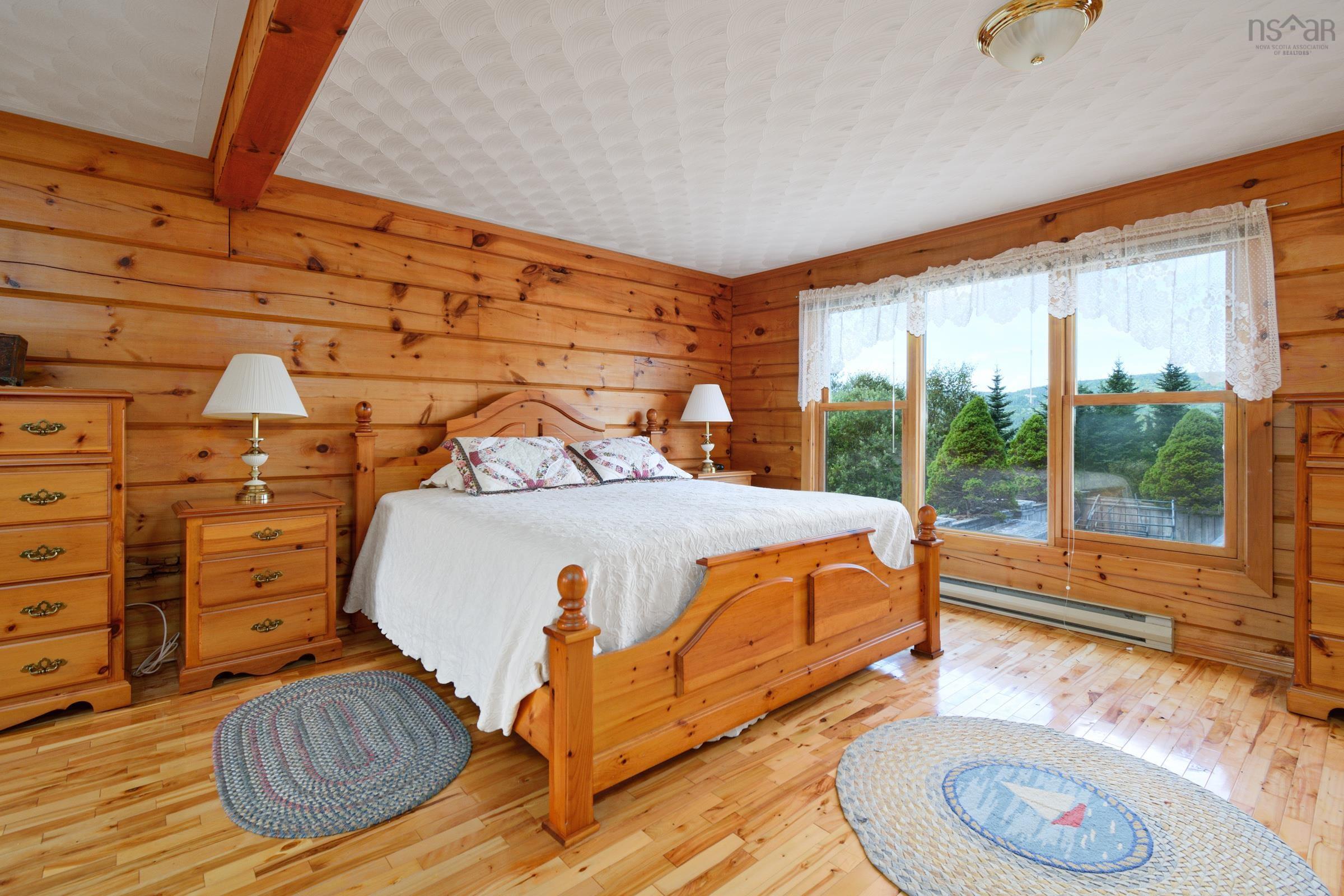 $549,900.00: 776 105 Highway, Boularderie East