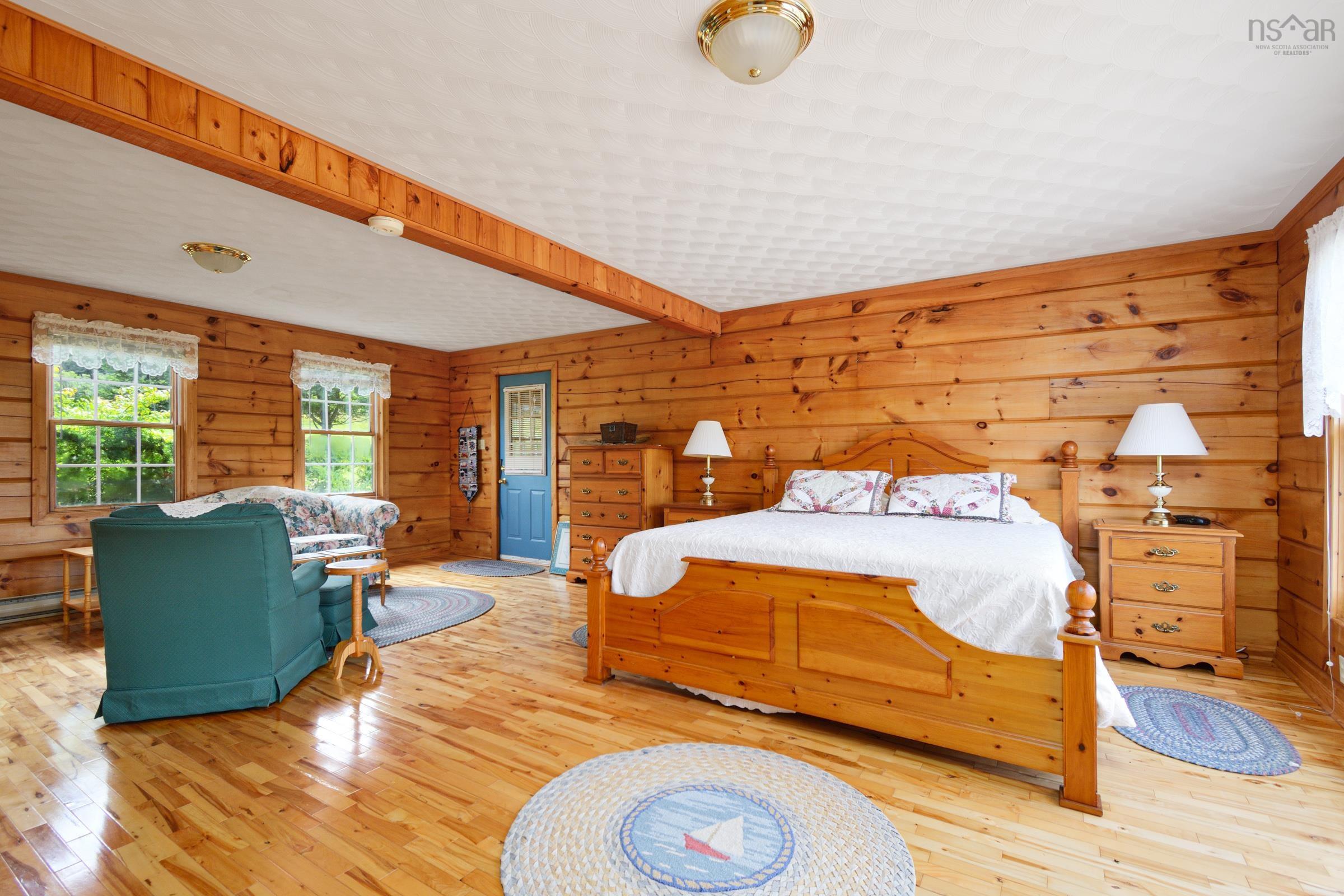 $549,900.00: 776 105 Highway, Boularderie East