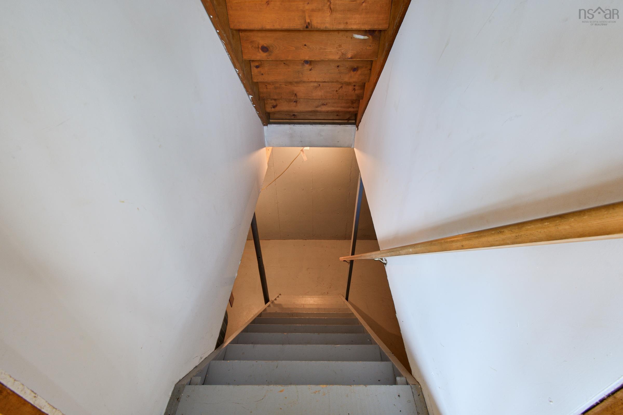 $549,900.00: 776 105 Highway, Boularderie East