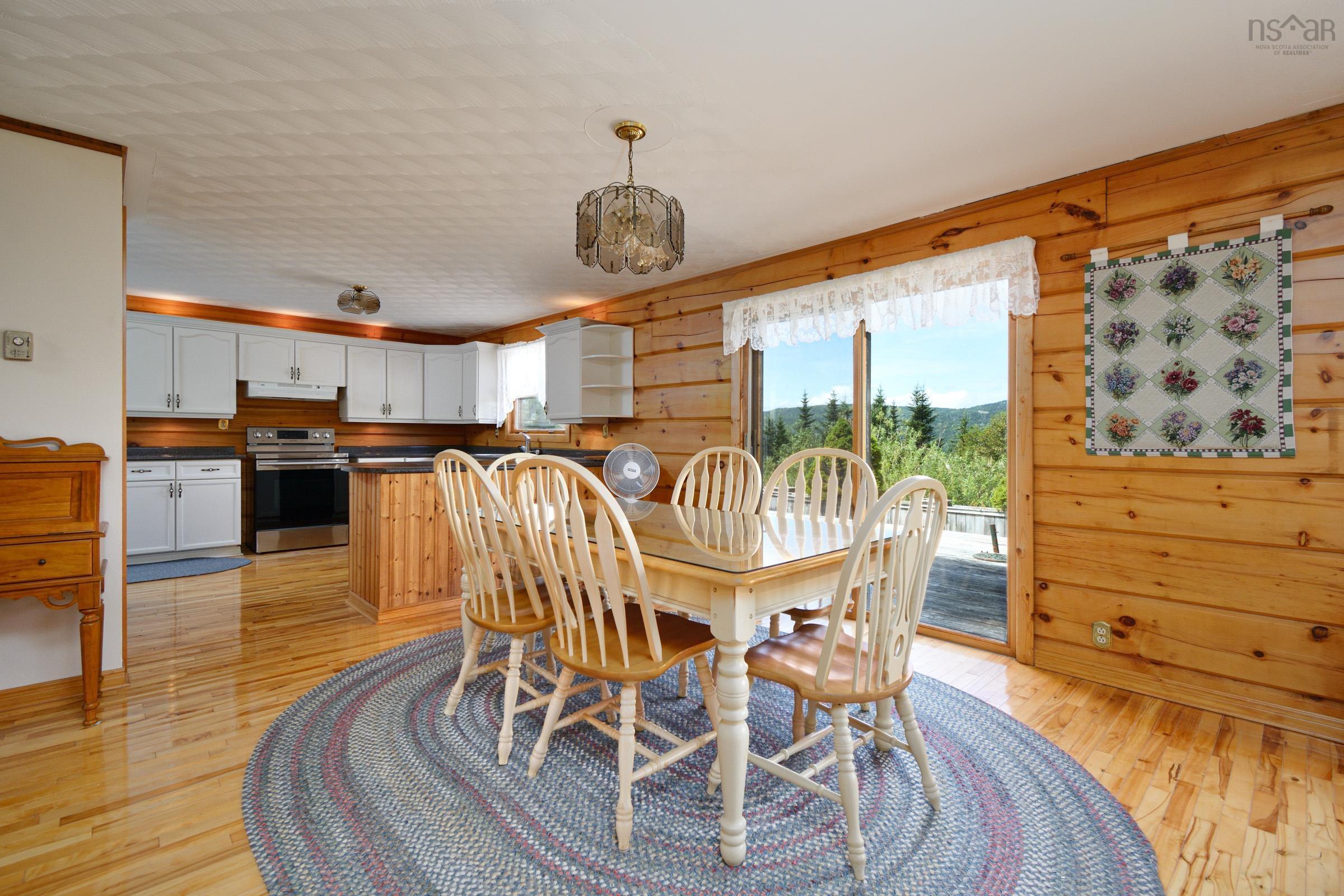 $549,900.00: 776 105 Highway, Boularderie East