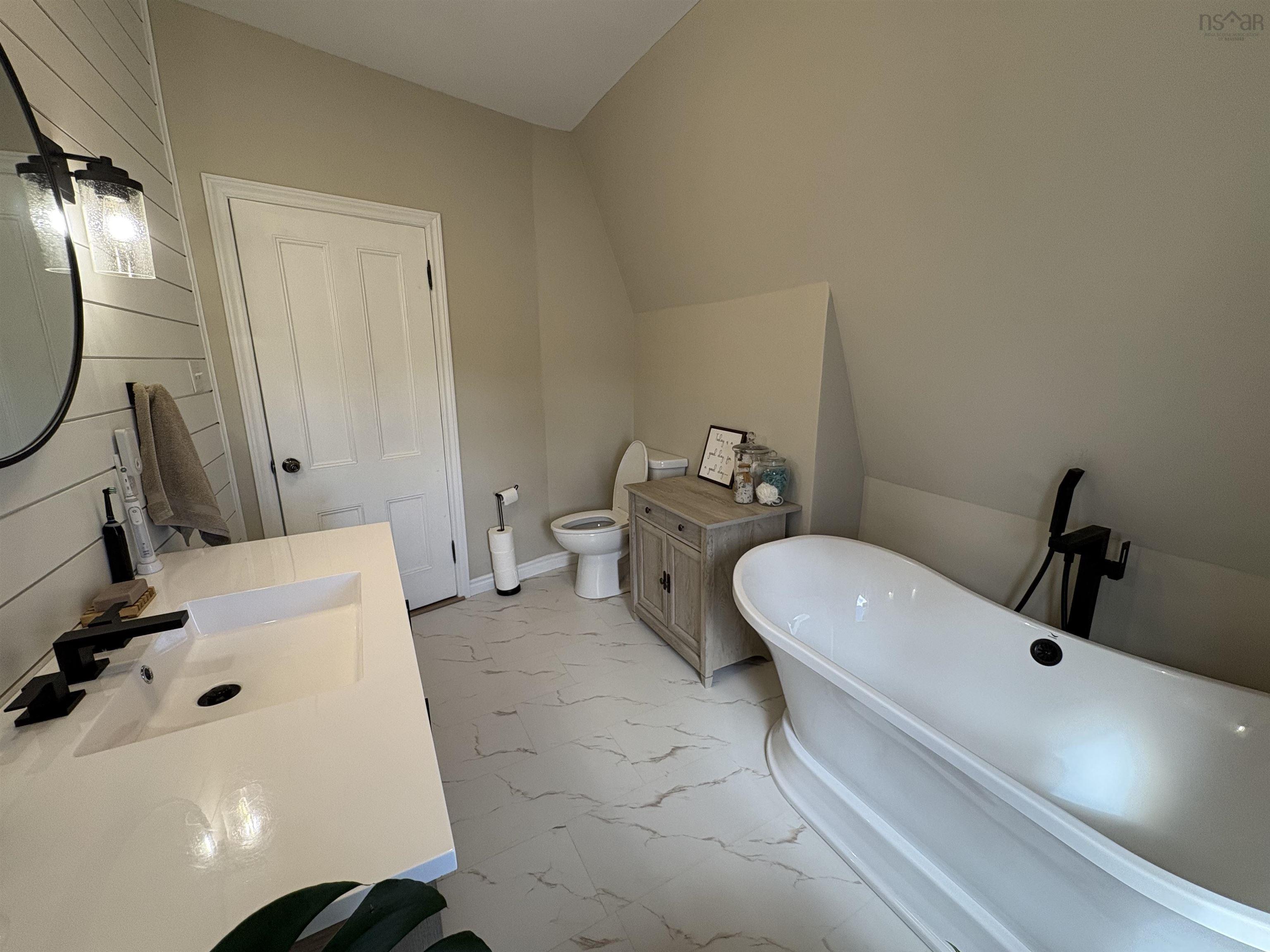 $339,900.00: 21 Oak Street, Pictou