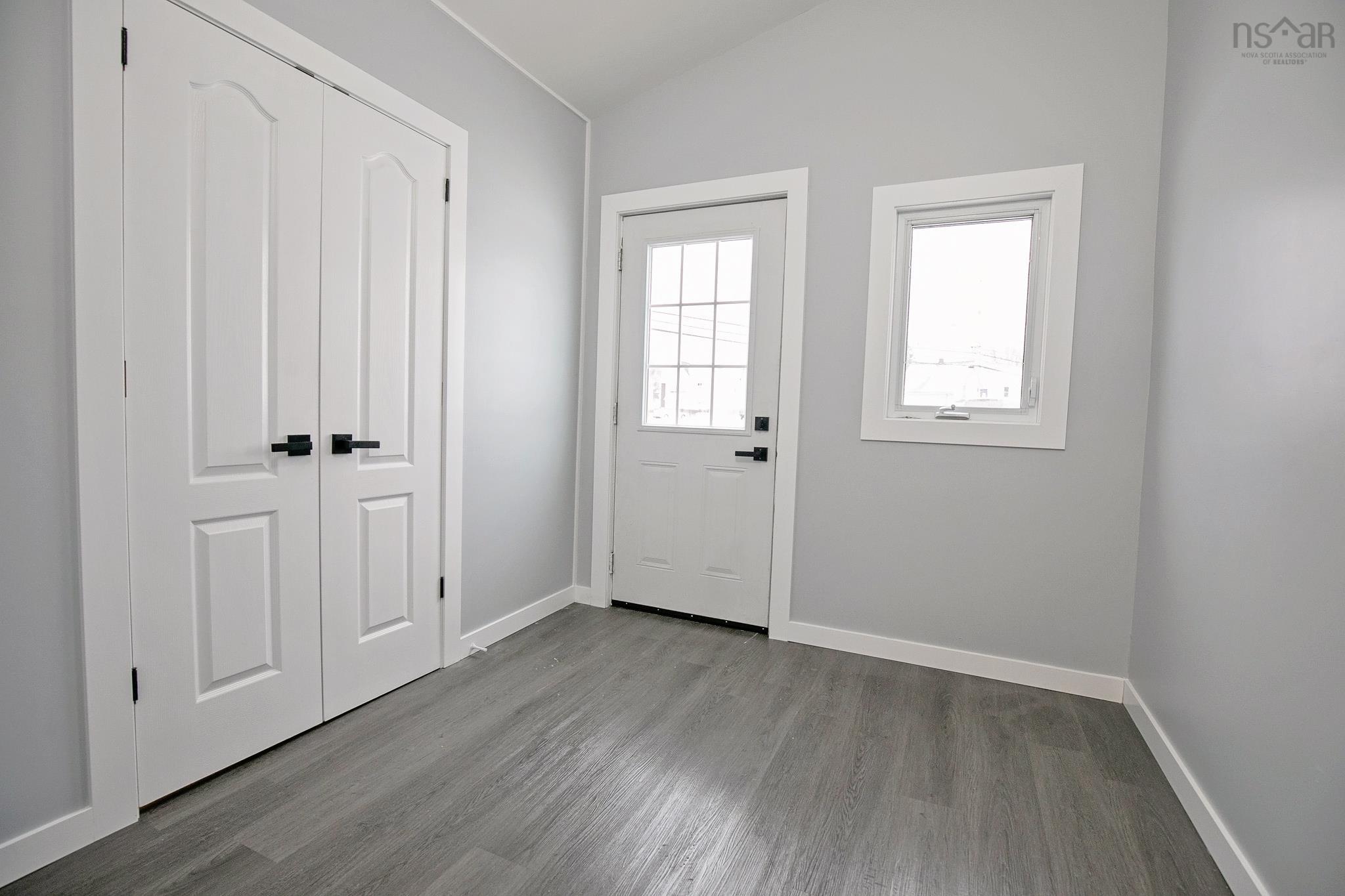 $244,900.00: 32 Douglas Avenue, Amherst