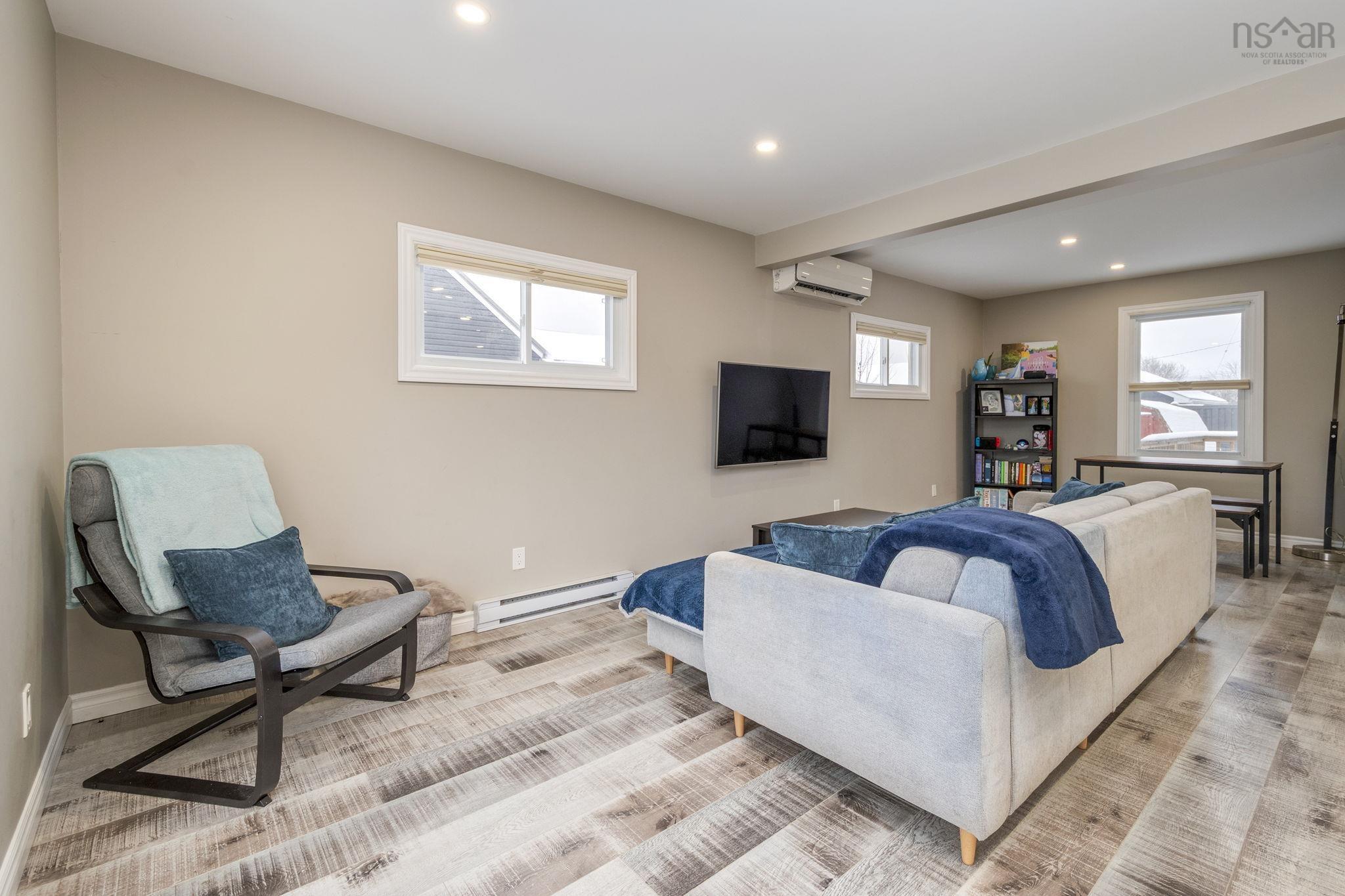 $279,900.00: 27 Cambey Avenue, Stellarton