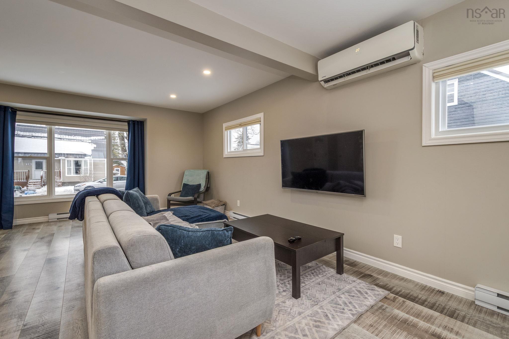 $279,900.00: 27 Cambey Avenue, Stellarton