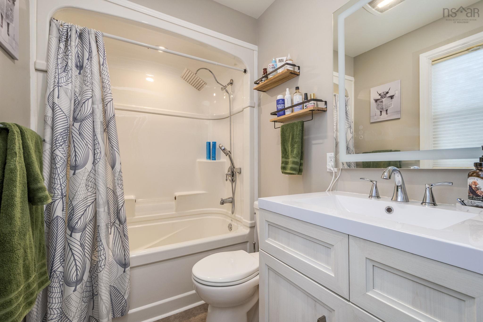 $279,900.00: 27 Cambey Avenue, Stellarton