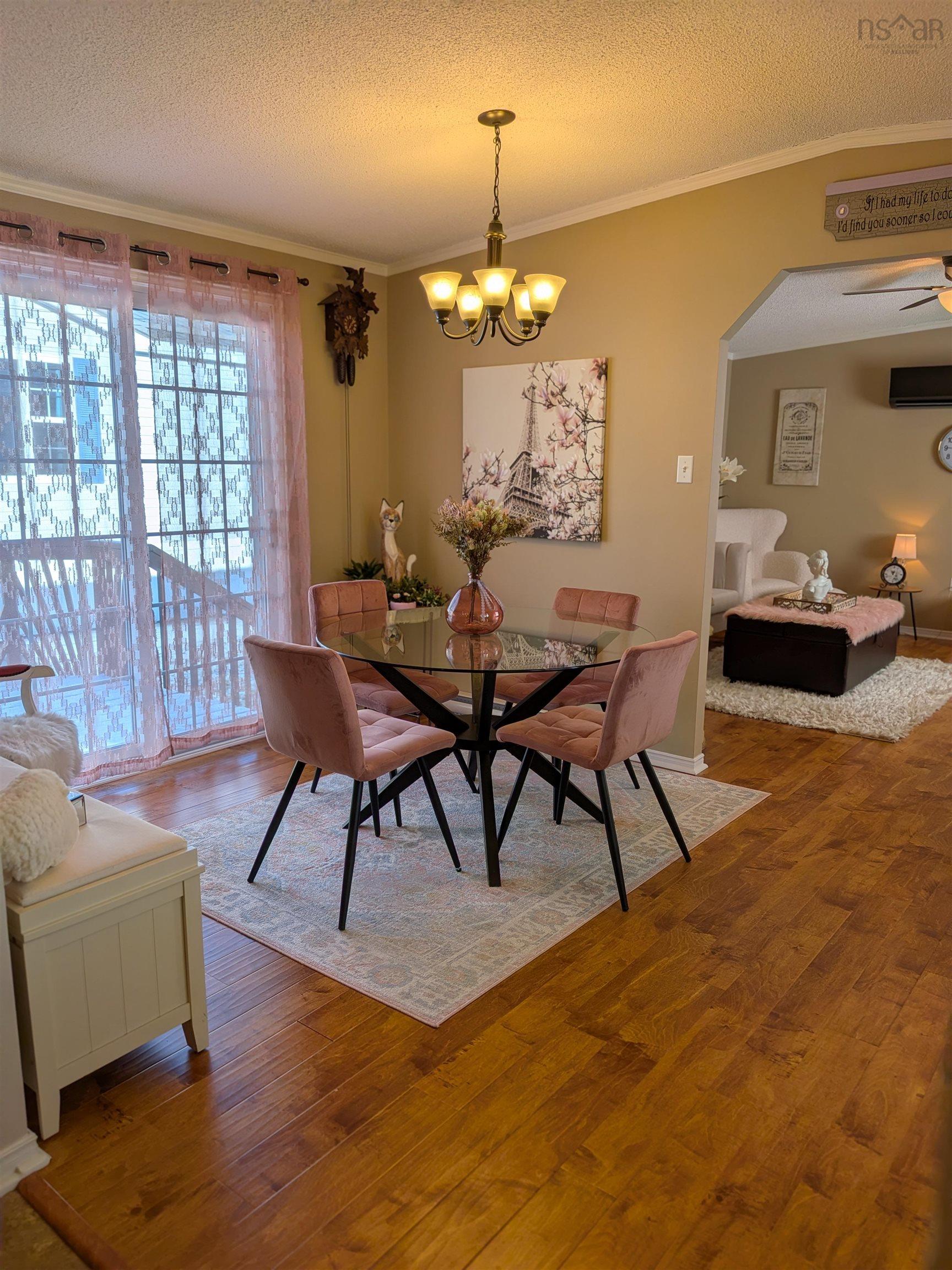 $259,900.00: 10 Osprey Court, Bridgewater