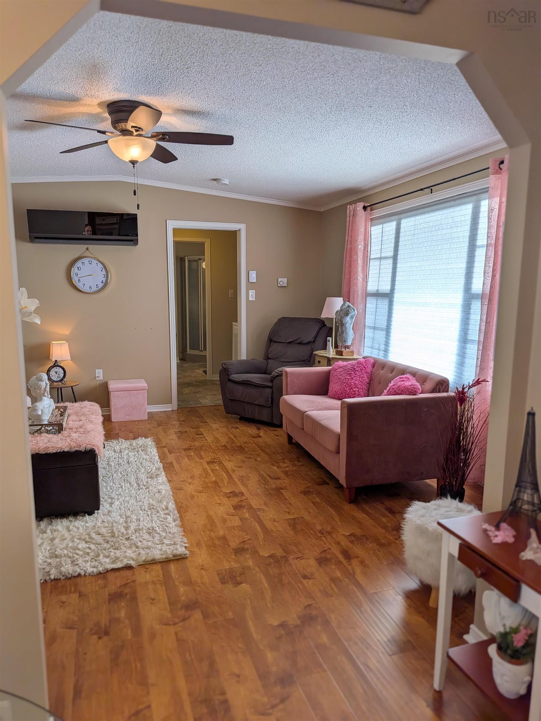 $259,900.00: 10 Osprey Court, Bridgewater