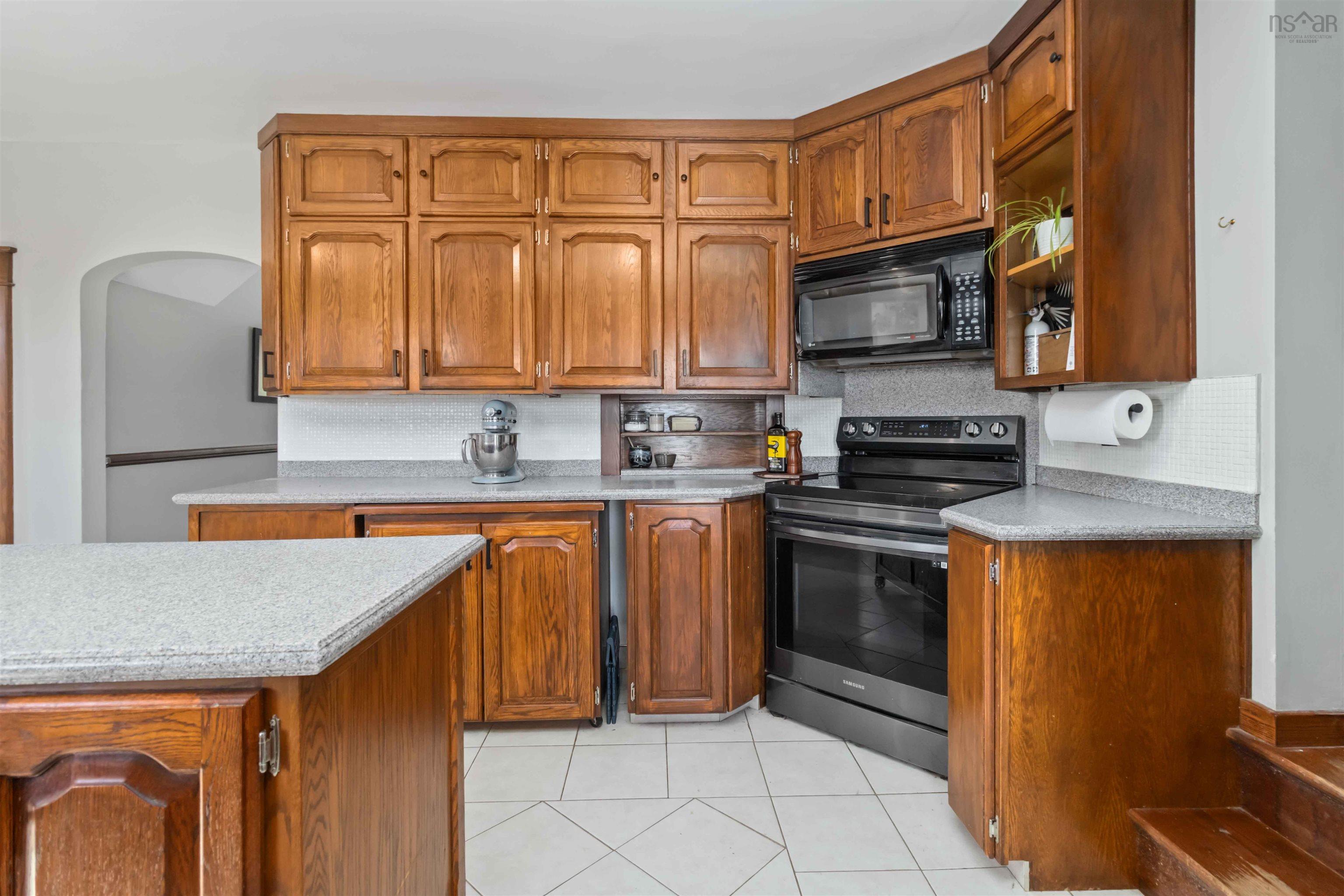 $850,000.00: 204 Conrad Road, Lawrencetown