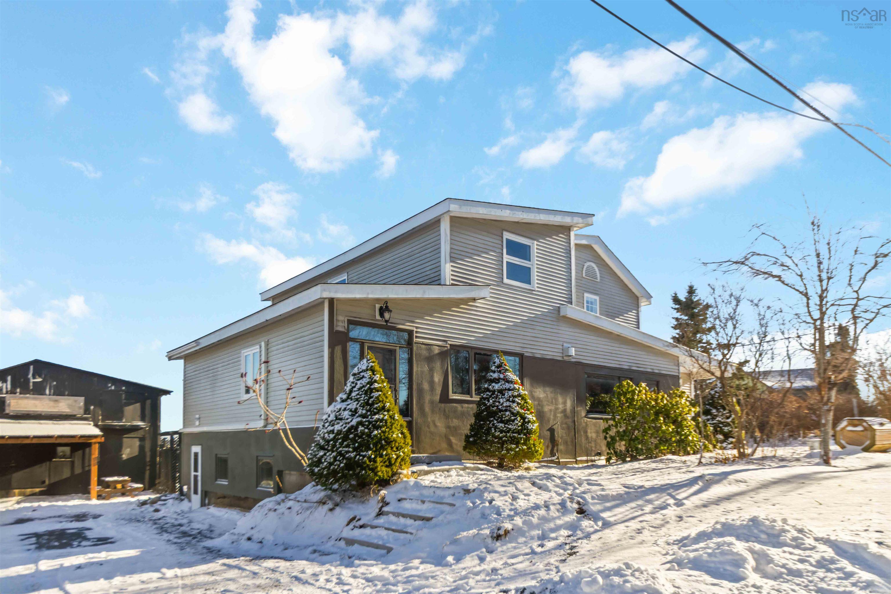 $850,000.00: 204 Conrad Road, Lawrencetown