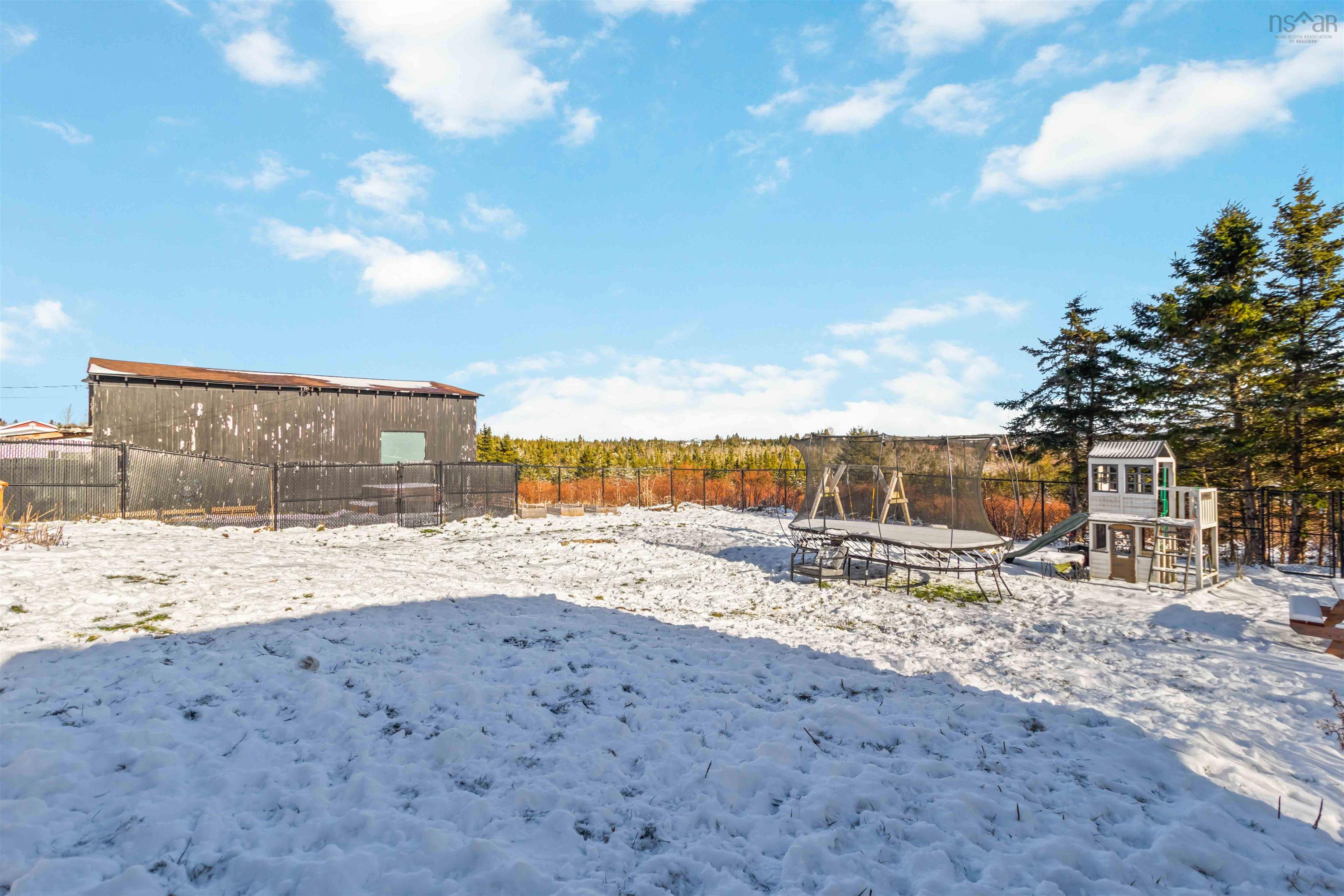 $850,000.00: 204 Conrad Road, Lawrencetown