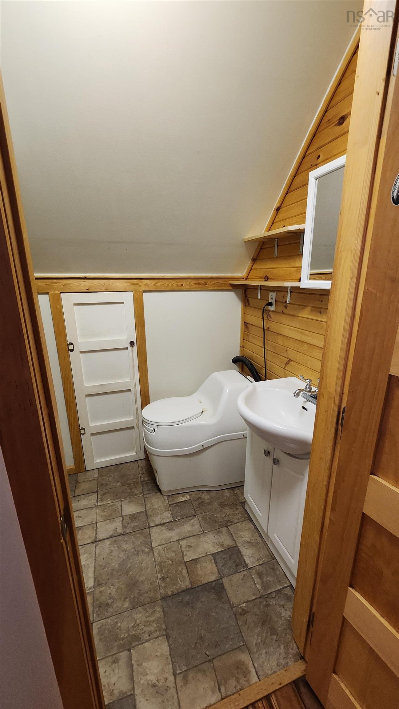 $590,000.00: 15437 Highway 4, Johnstown