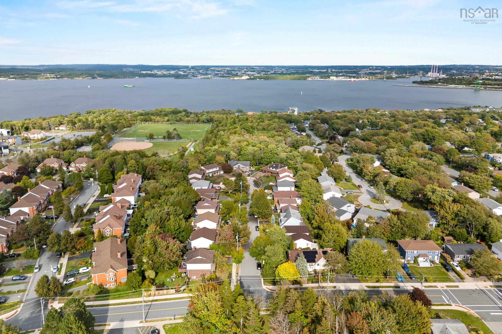 $675,000.00: 12 Amberwood Court, Halifax