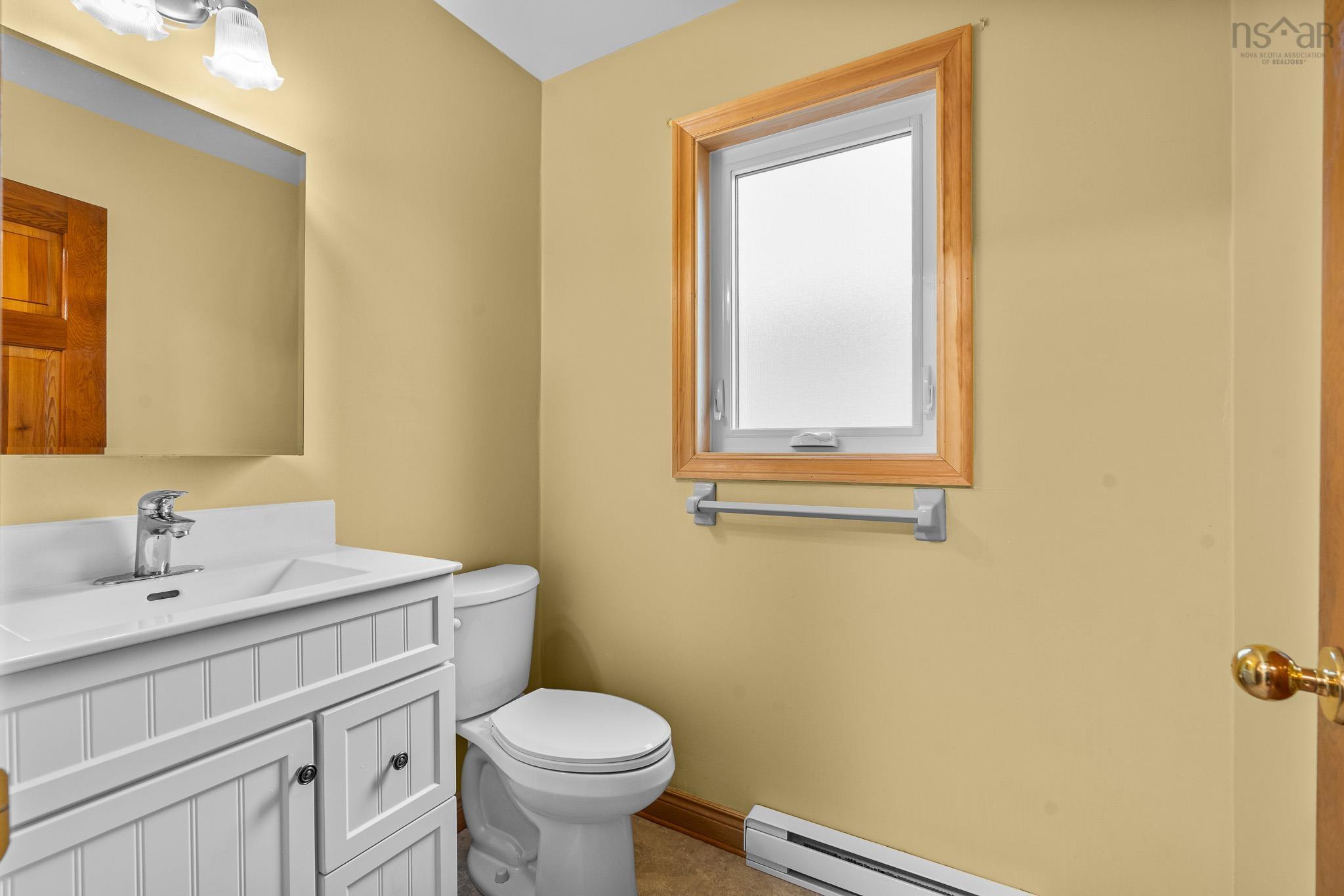 $675,000.00: 12 Amberwood Court, Halifax