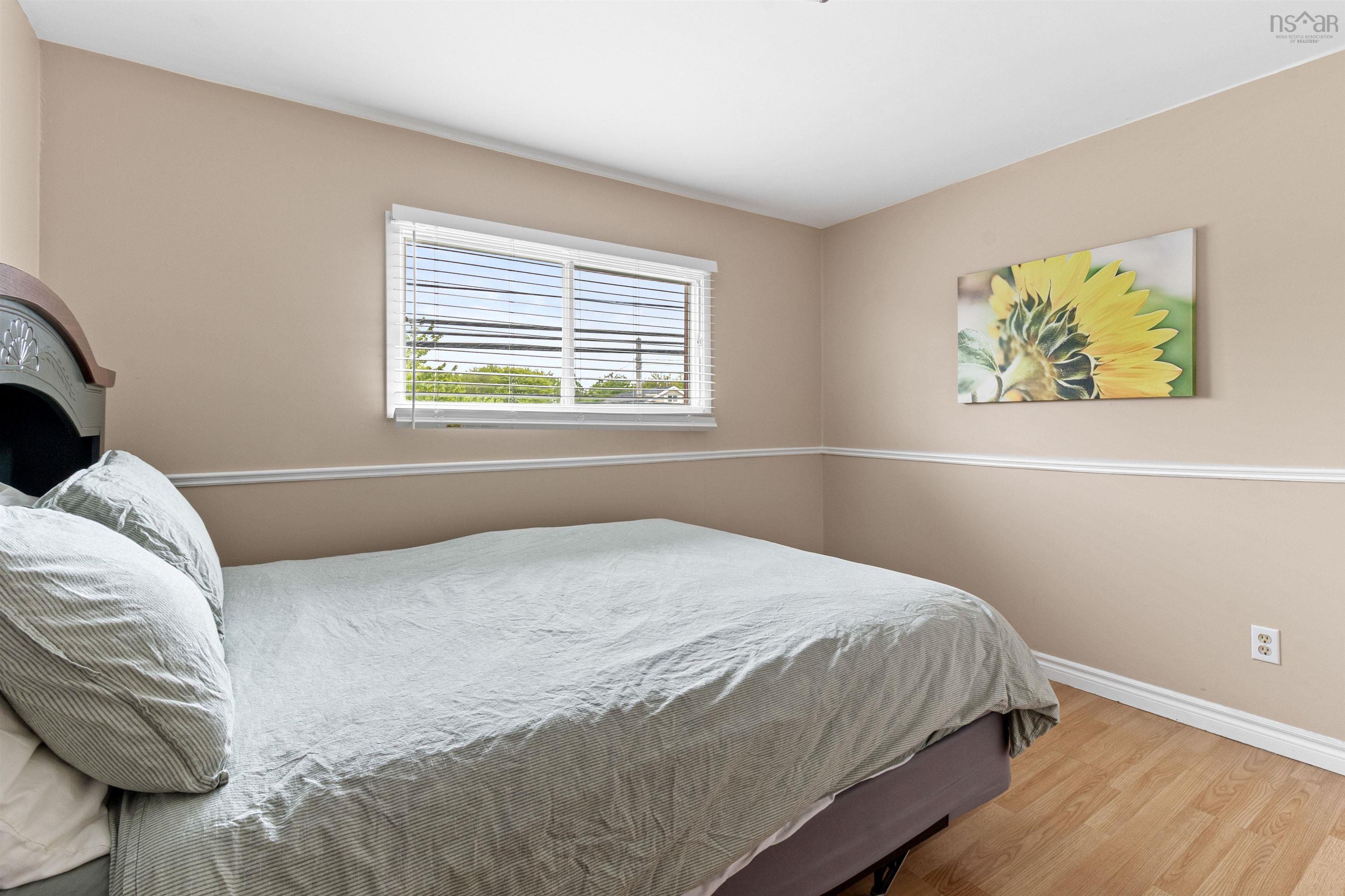 $429,900.00: 1596 St. Margaret