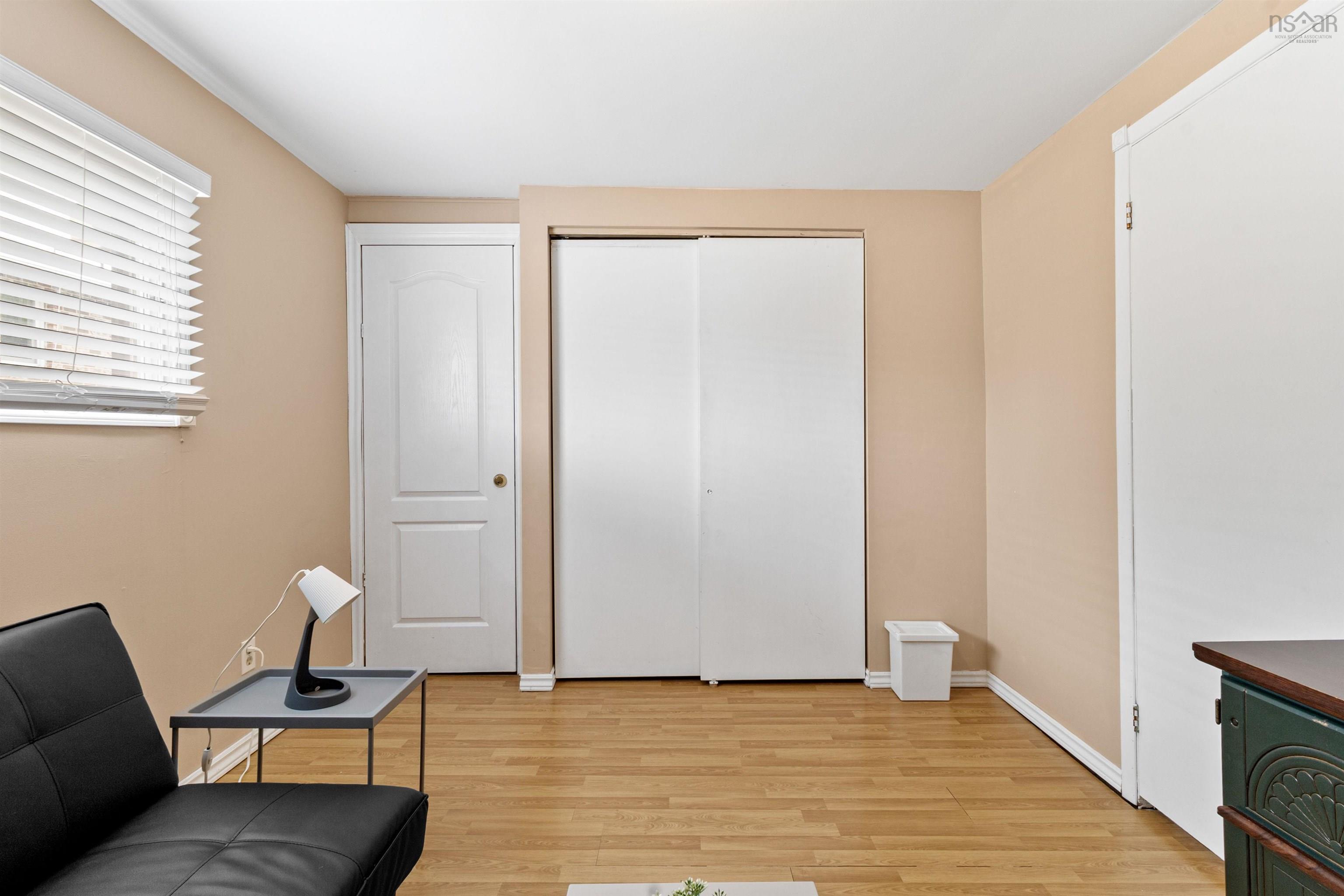 $429,900.00: 1596 St. Margaret