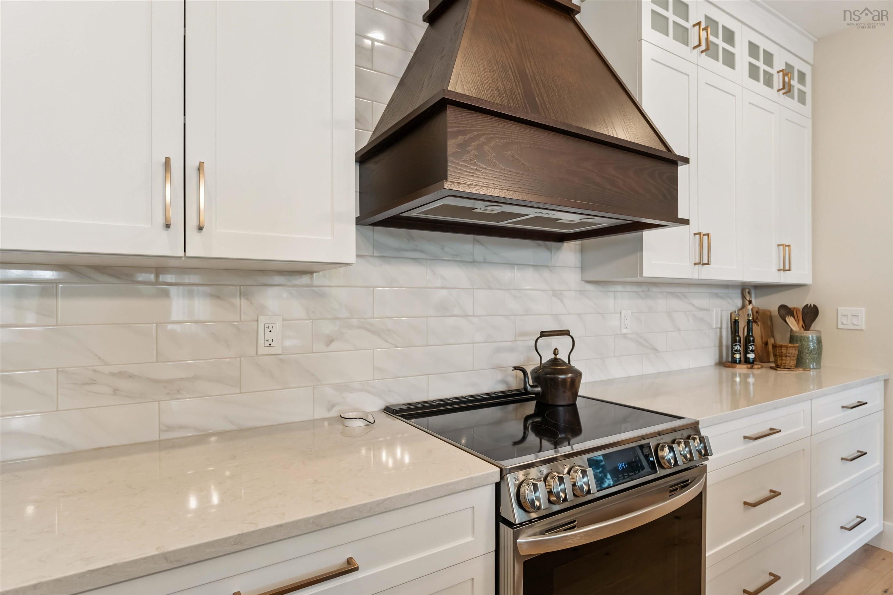 $1,895,000.00: 232/236 Victoria Street, Digby