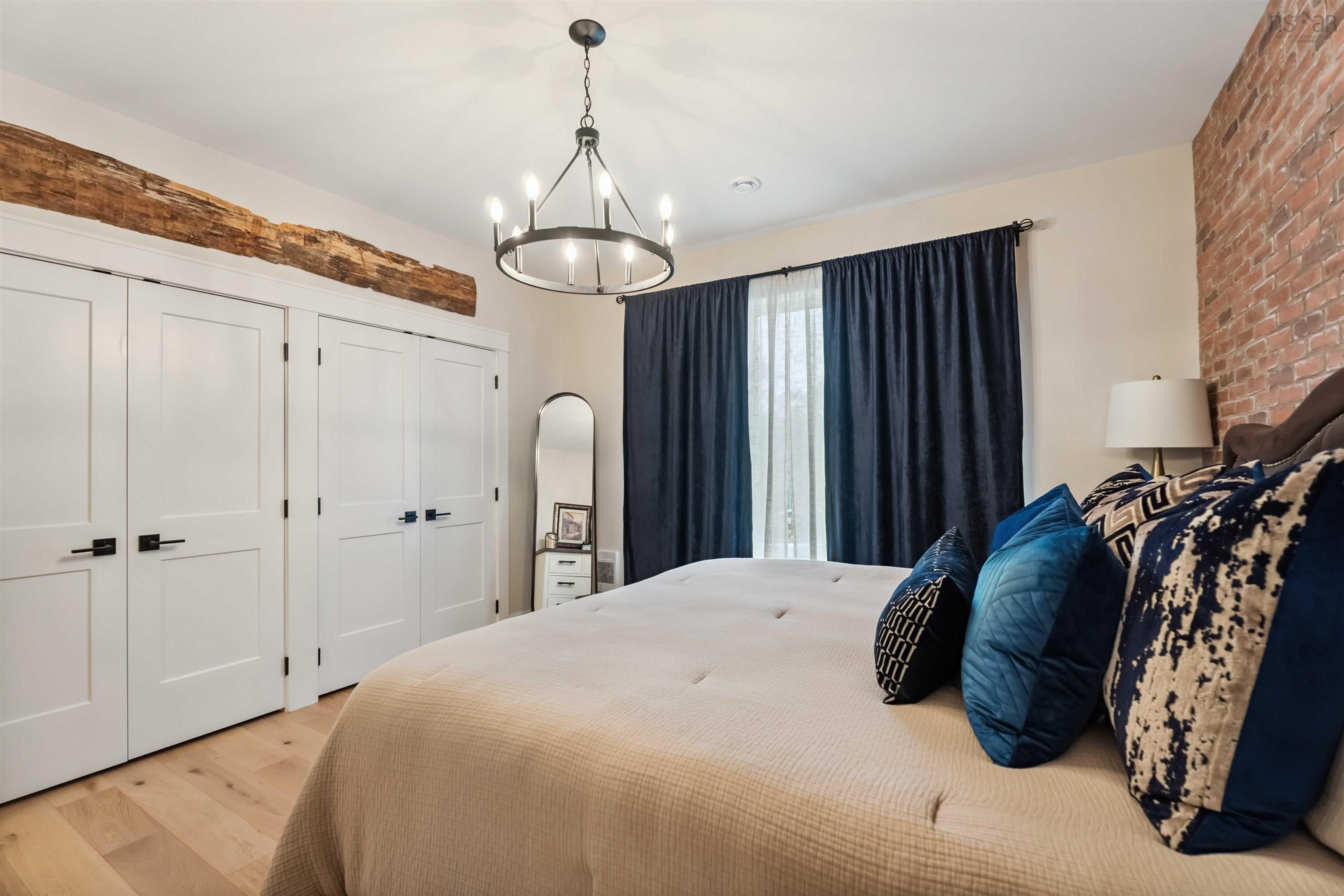 $1,895,000.00: 232/236 Victoria Street, Digby